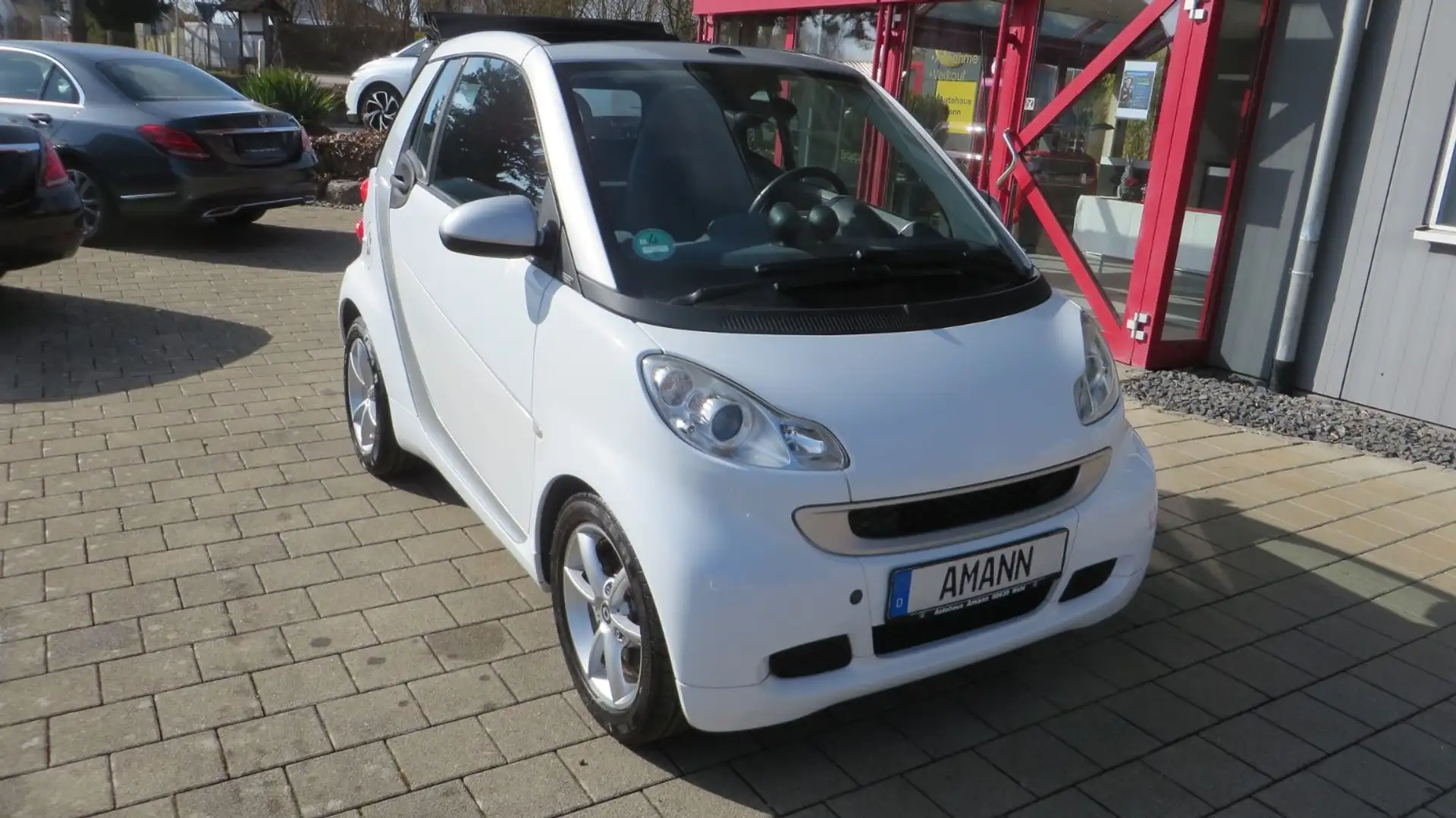 smart forTwo Cabrio Micro Hybrid Drive Weiß - 2