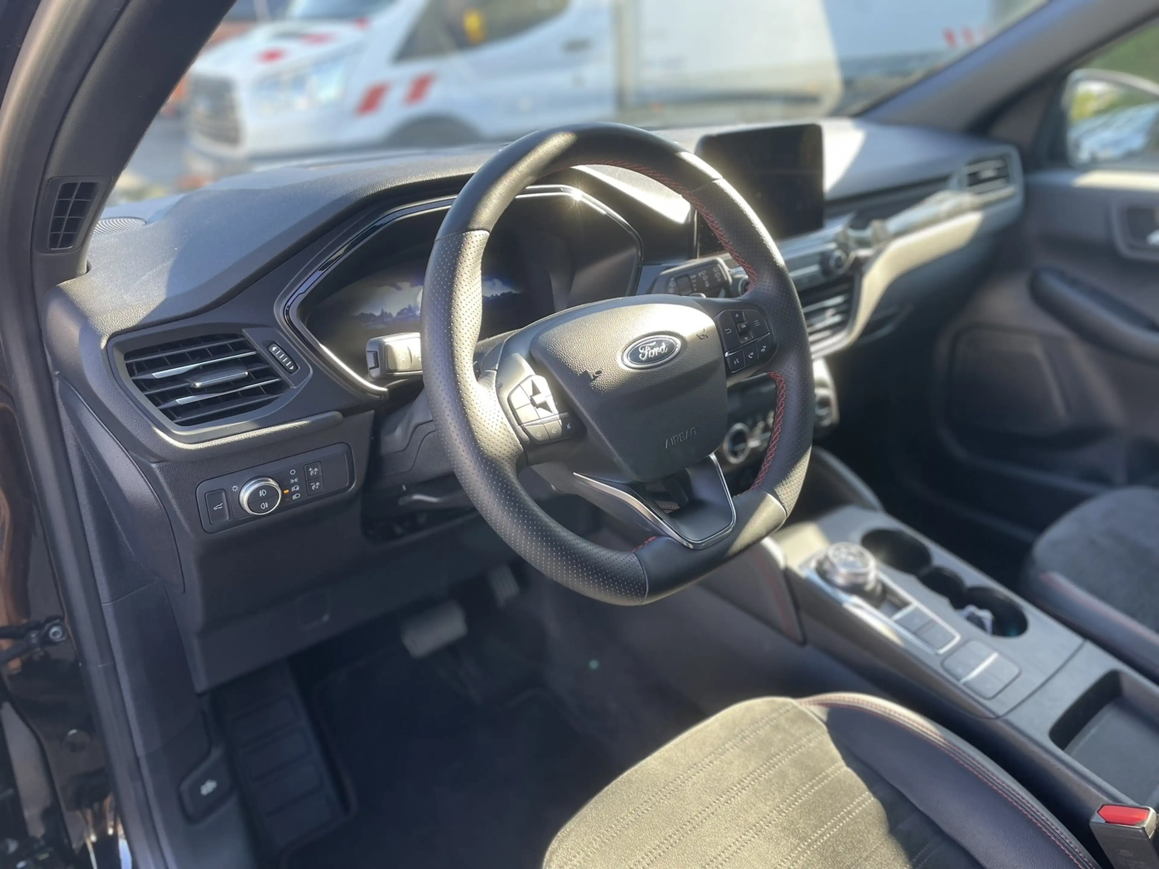 Ford Kuga 2.0 EcoBlue Aut. AWD ST-Line X ACC/HUD/BLIS — photo 11