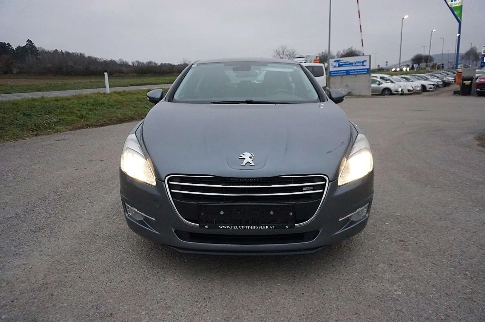 Peugeot 508 1,6 e-HDI Active ASG6 Grau - 1