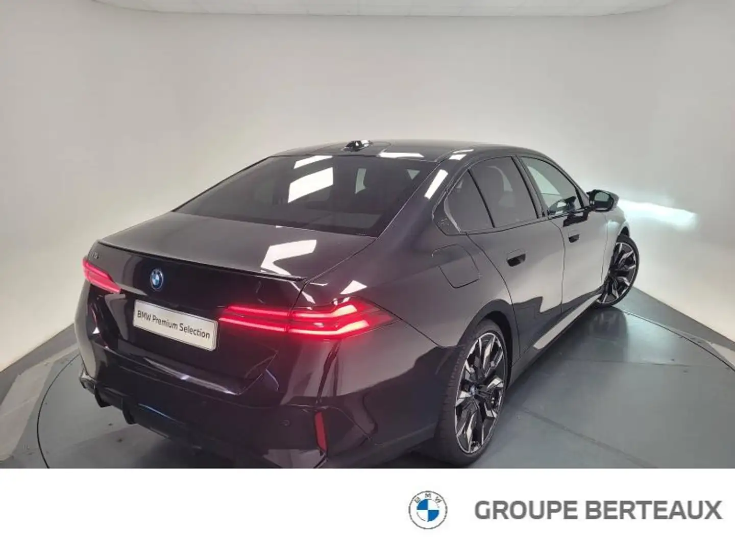 BMW M6 i5 M60 601ch xDrive Noir - 2