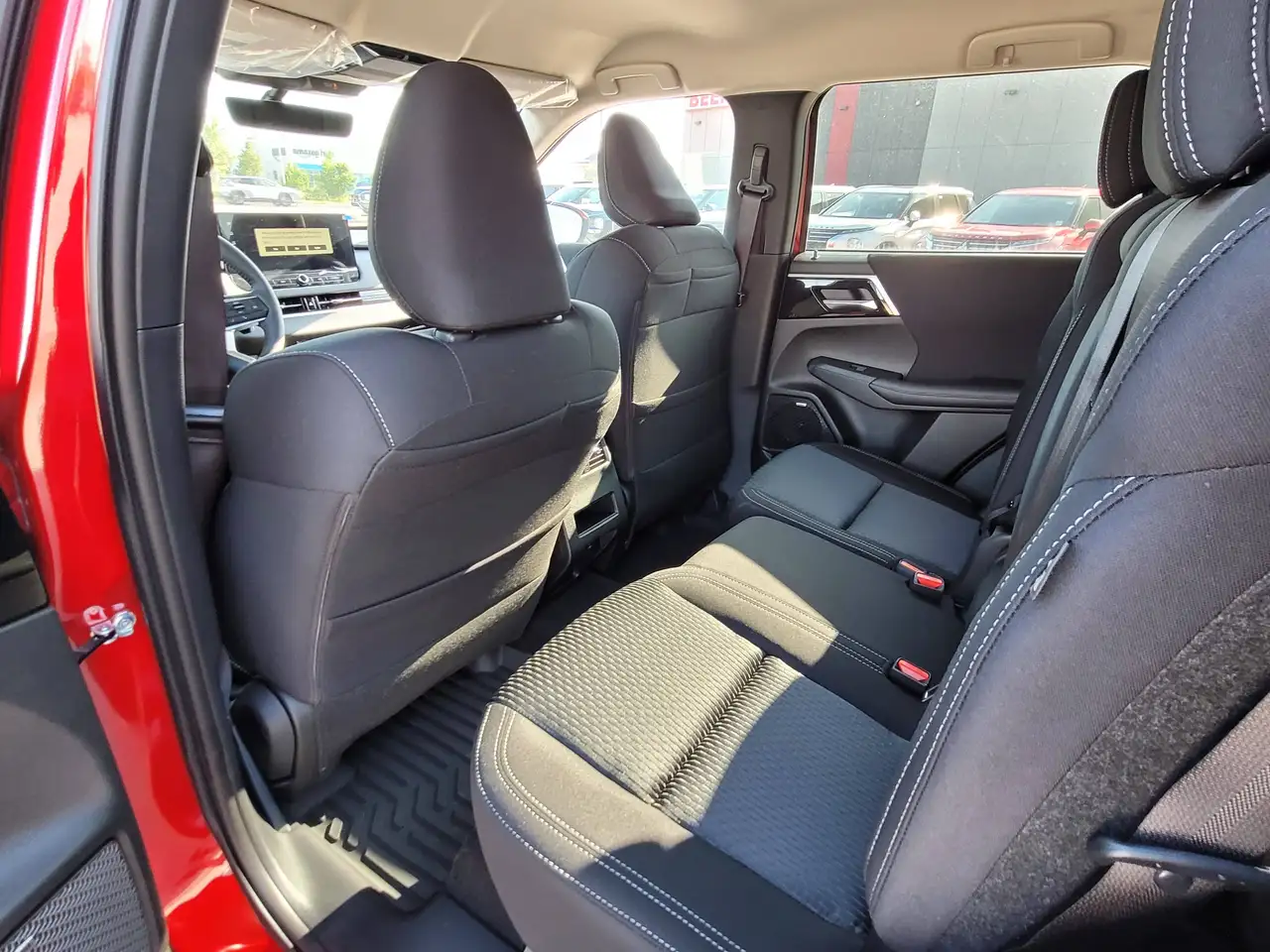 Mitsubishi Outlander photo Mitsubishi Outlander