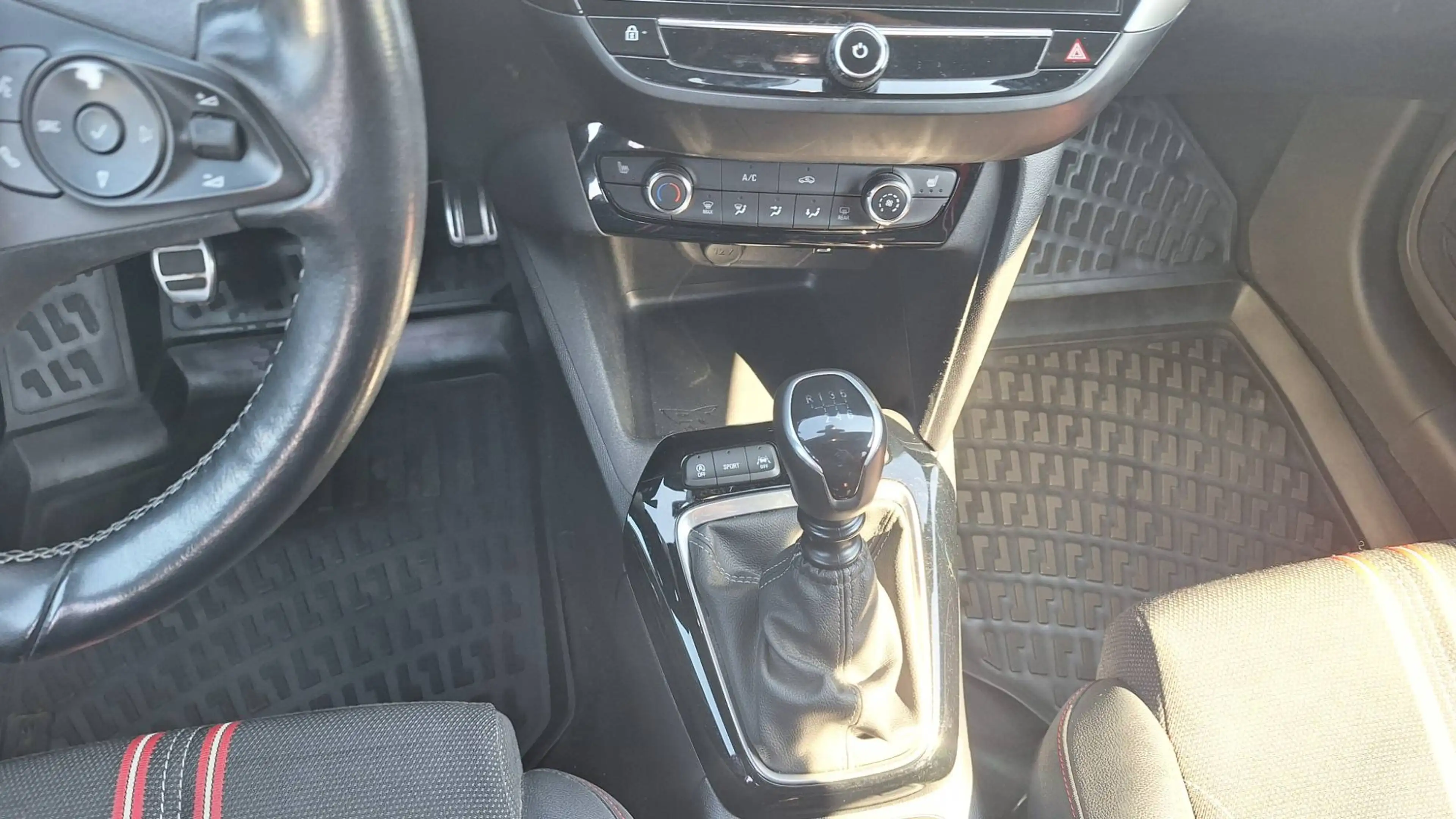 Opel Corsa Corsa 5-Türer 1.2 Direct Turbo GS Line — photo 3
