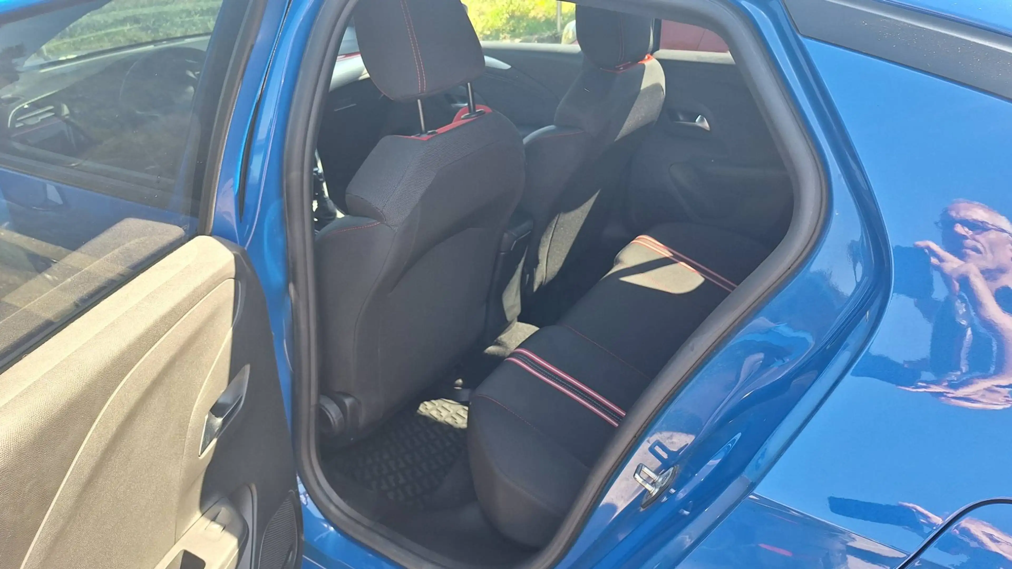 Opel Corsa Corsa 5-Türer 1.2 Direct Turbo GS Line — photo 7