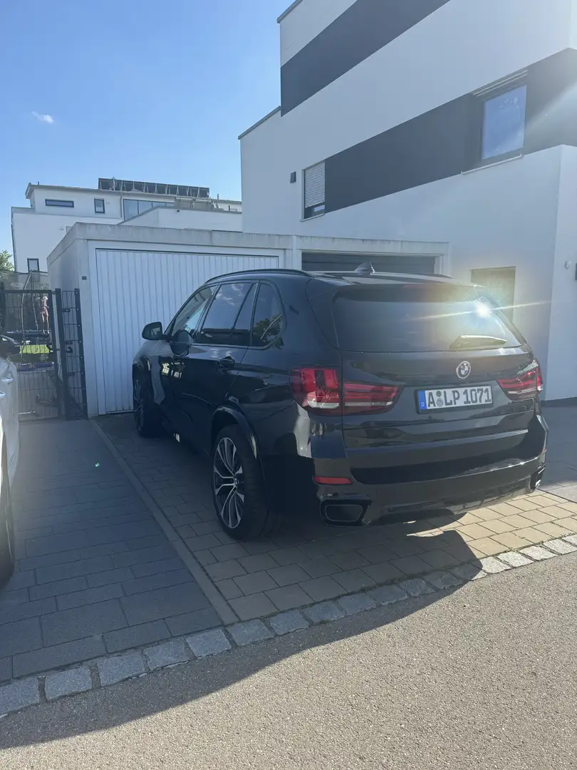 BMW X5 M M50d Sport-Aut. Schwarz - 2