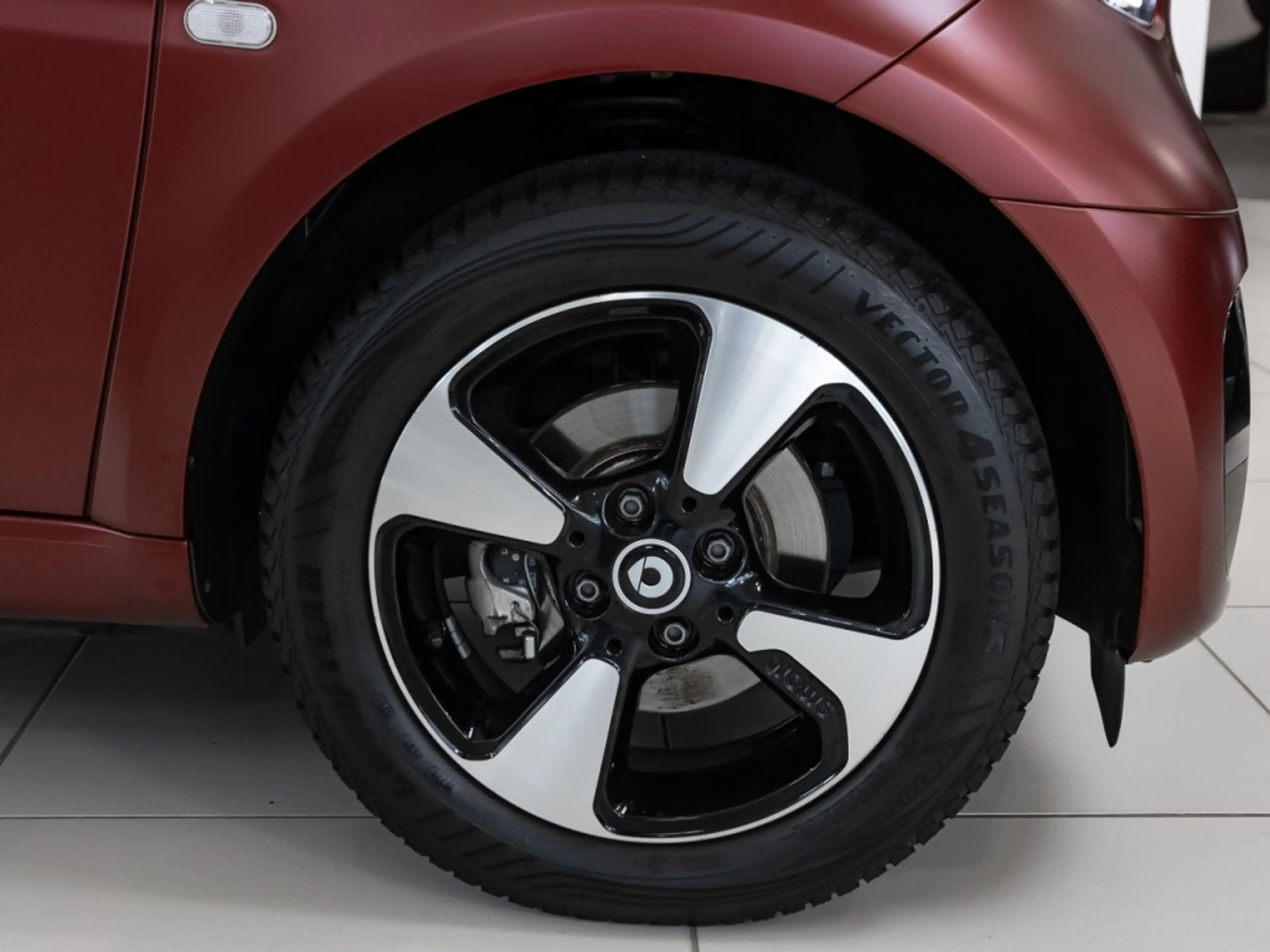 smart forTwo EQ  passion *LED*Cam*JBL*Pano*LMR*22kW*PDC — photo 9