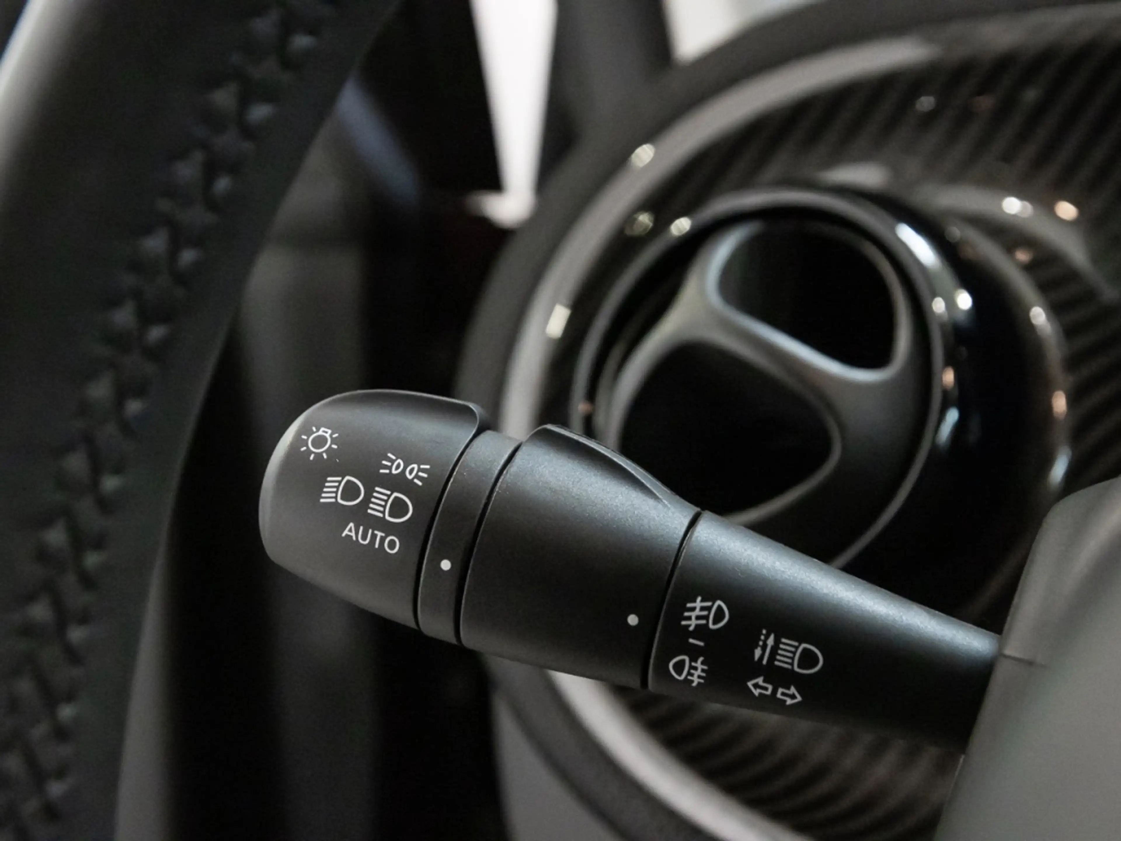 smart forTwo EQ  passion *LED*Cam*JBL*Pano*LMR*22kW*PDC — photo 13