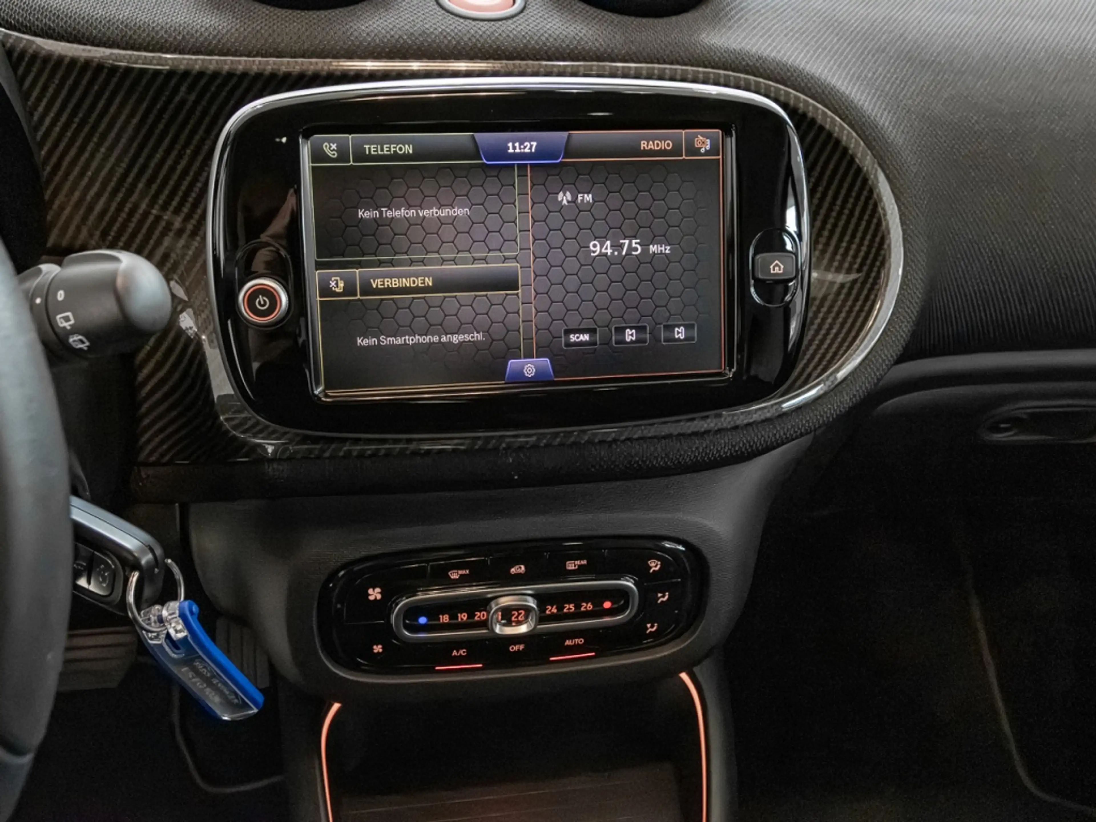 smart forTwo EQ  passion *LED*Cam*JBL*Pano*LMR*22kW*PDC — photo 15