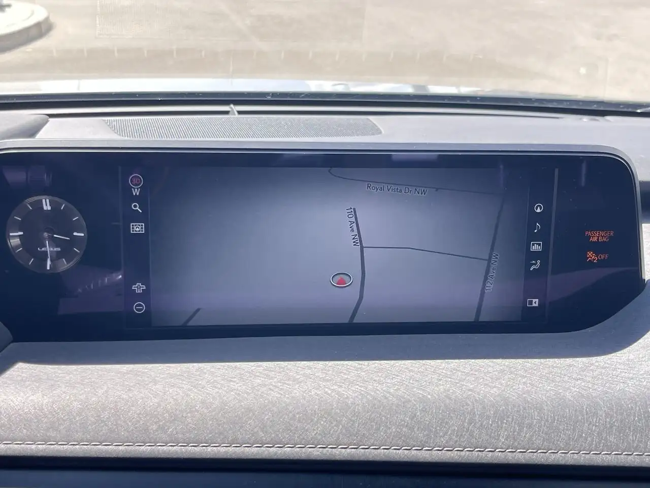 Lexus UX снимка Lexus UX
