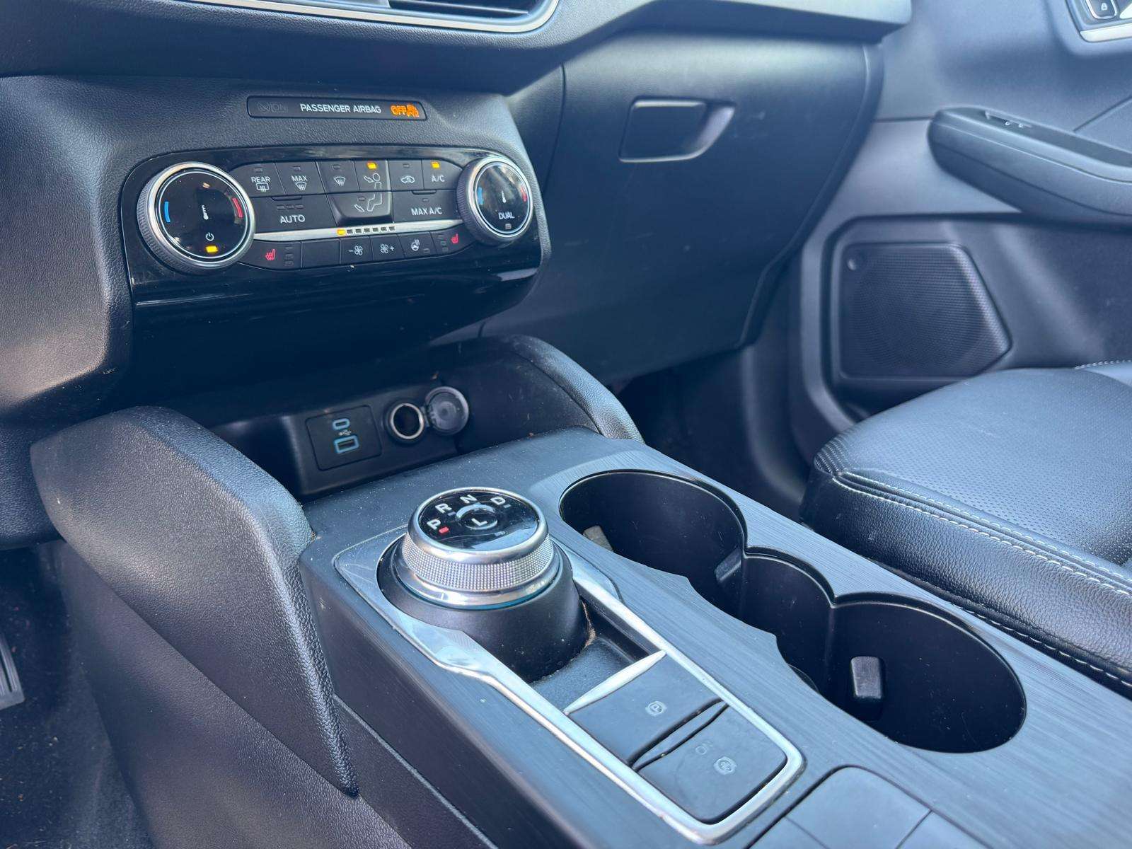 2022 Ford Escape Hybrid — view 13
