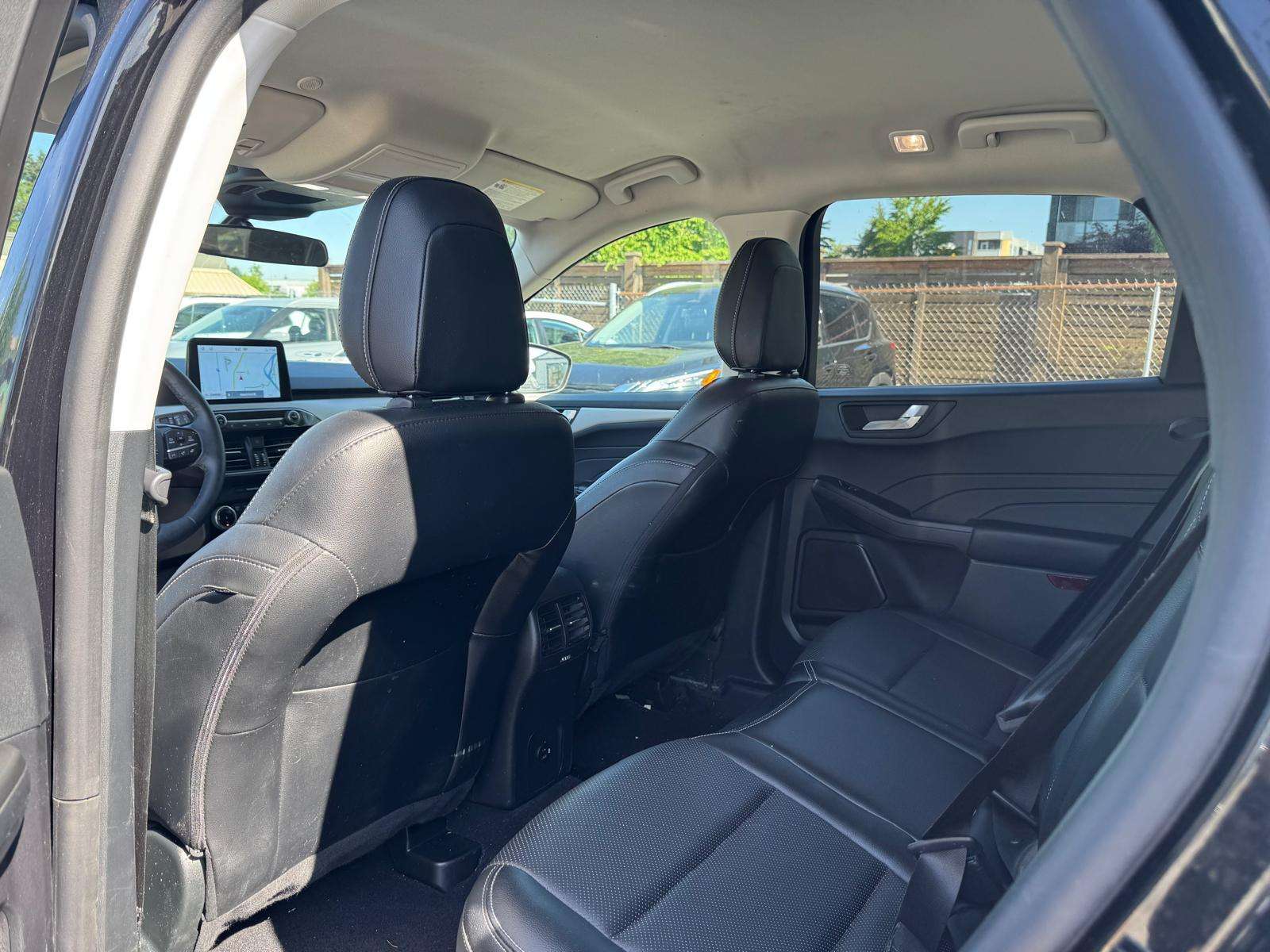 2022 Ford Escape Hybrid — view 14