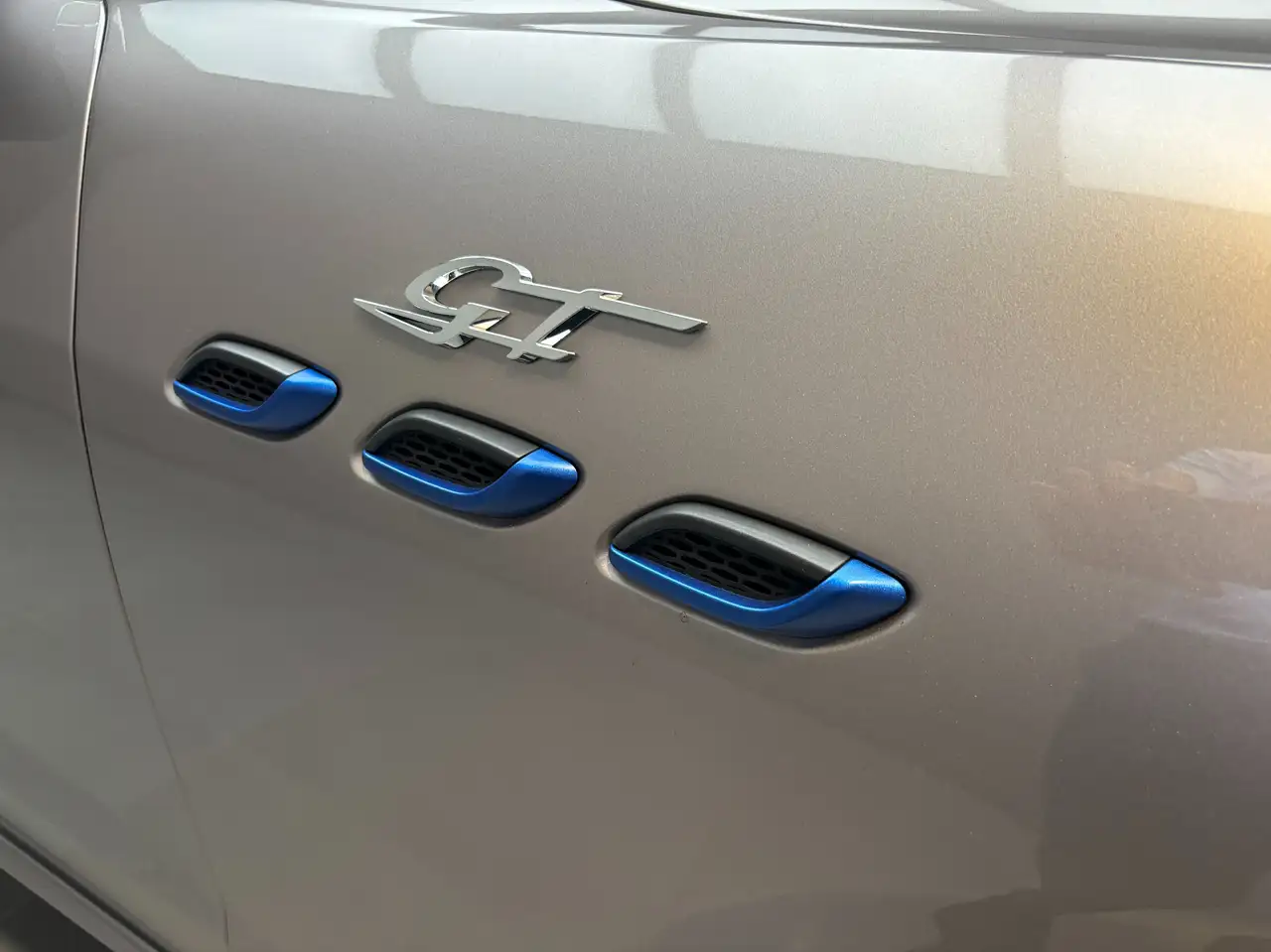 Maserati Levante 2022 — фото 8