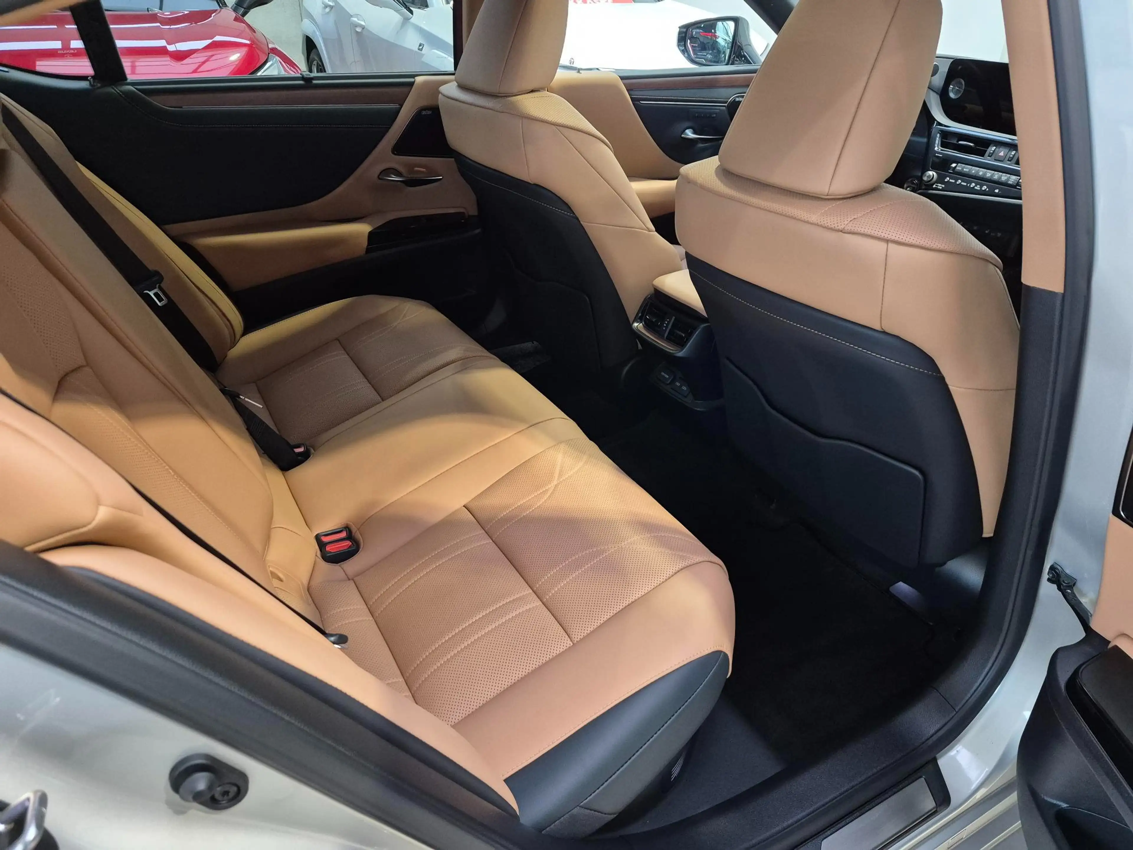 Lexus ES 300 Privilege Line FULL OPTION Open dak+Mark levinson — photo 14