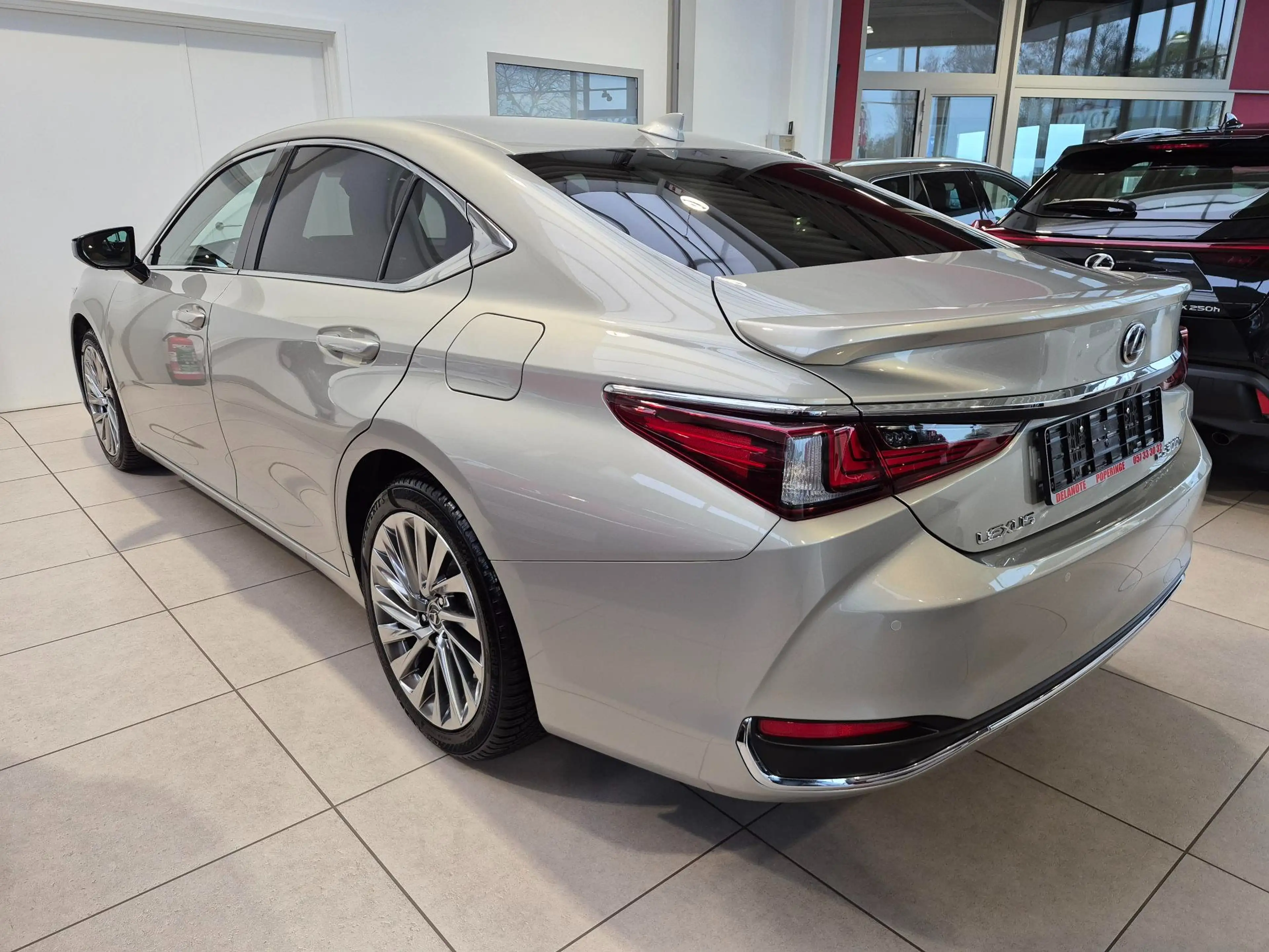 Lexus ES 300 Privilege Line FULL OPTION Open dak+Mark levinson — photo 7