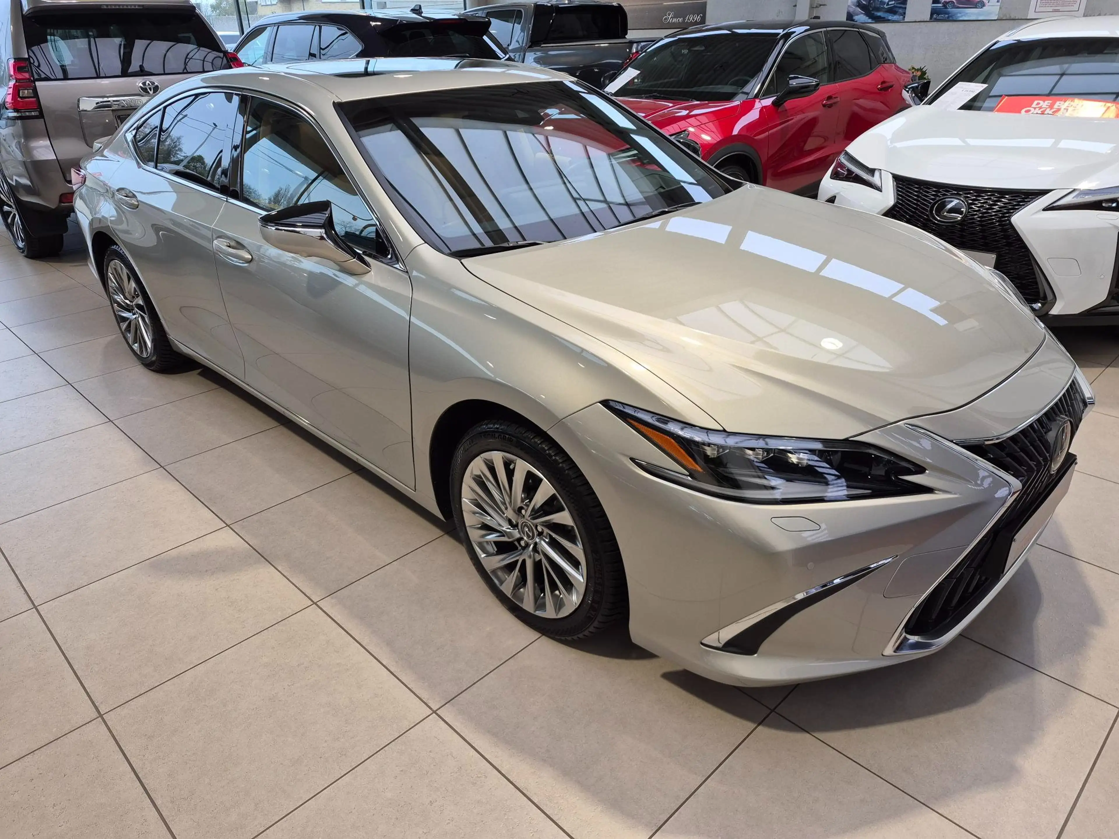 Lexus ES 300 Privilege Line FULL OPTION Open dak+Mark levinson — photo 4