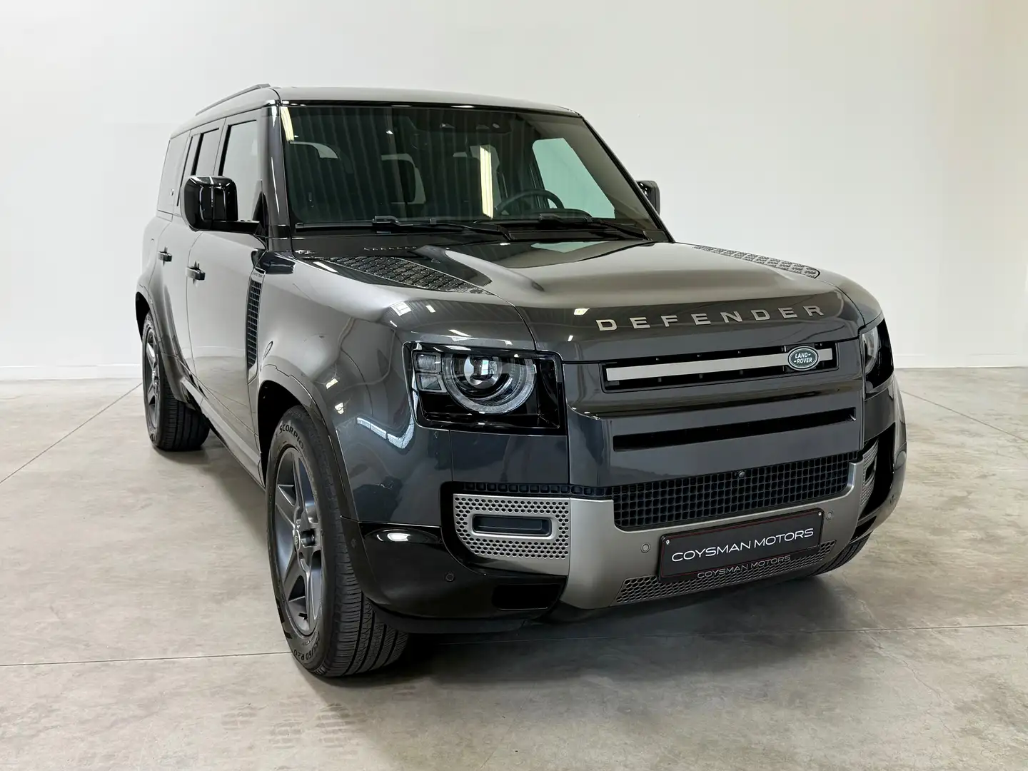 Land Rover Defender SE X-Dynamic 130 D300 8zit/Pano/Luchtvering/360Cam Grijs - 2