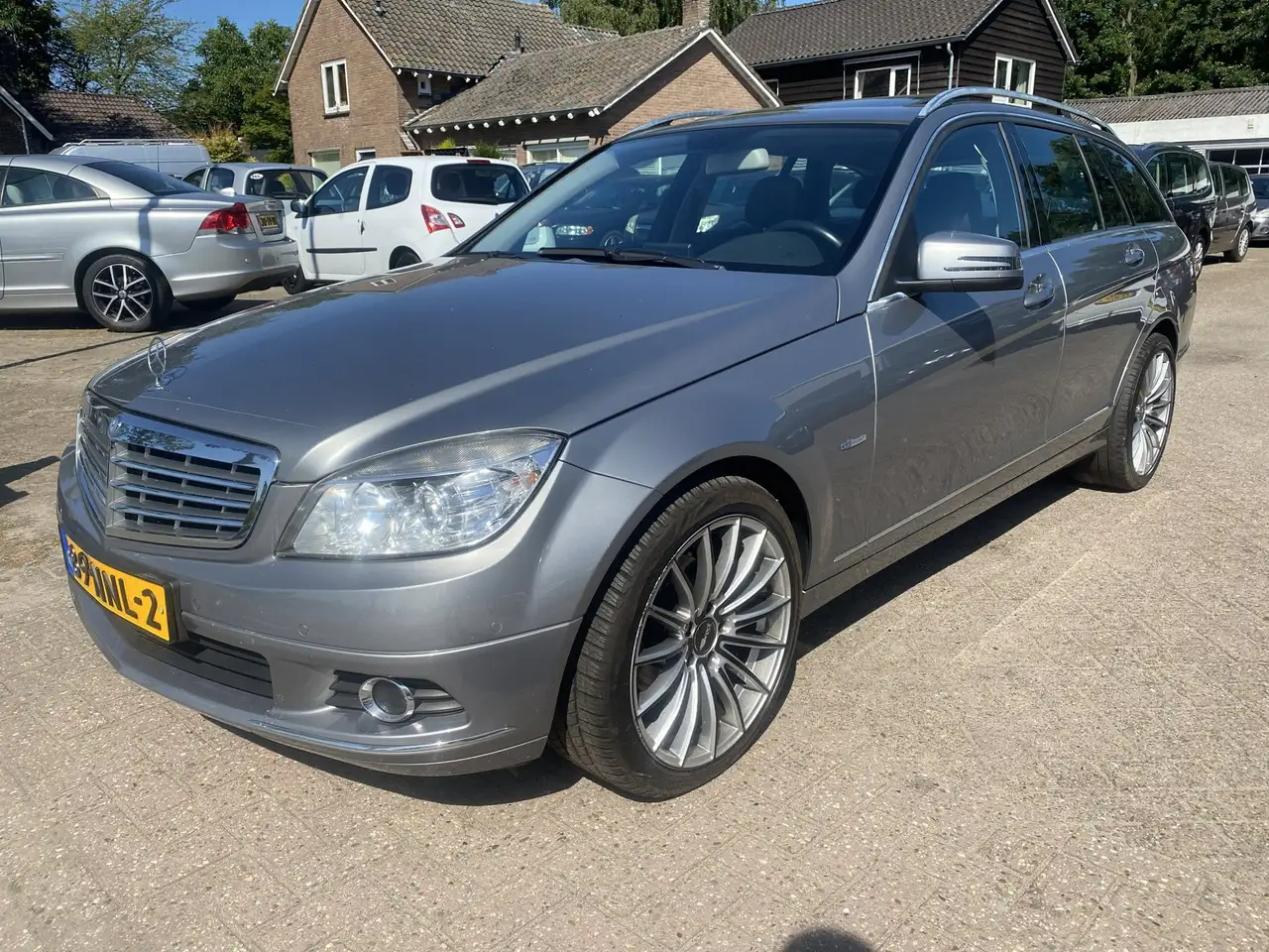 Mercedes-Benz C 180