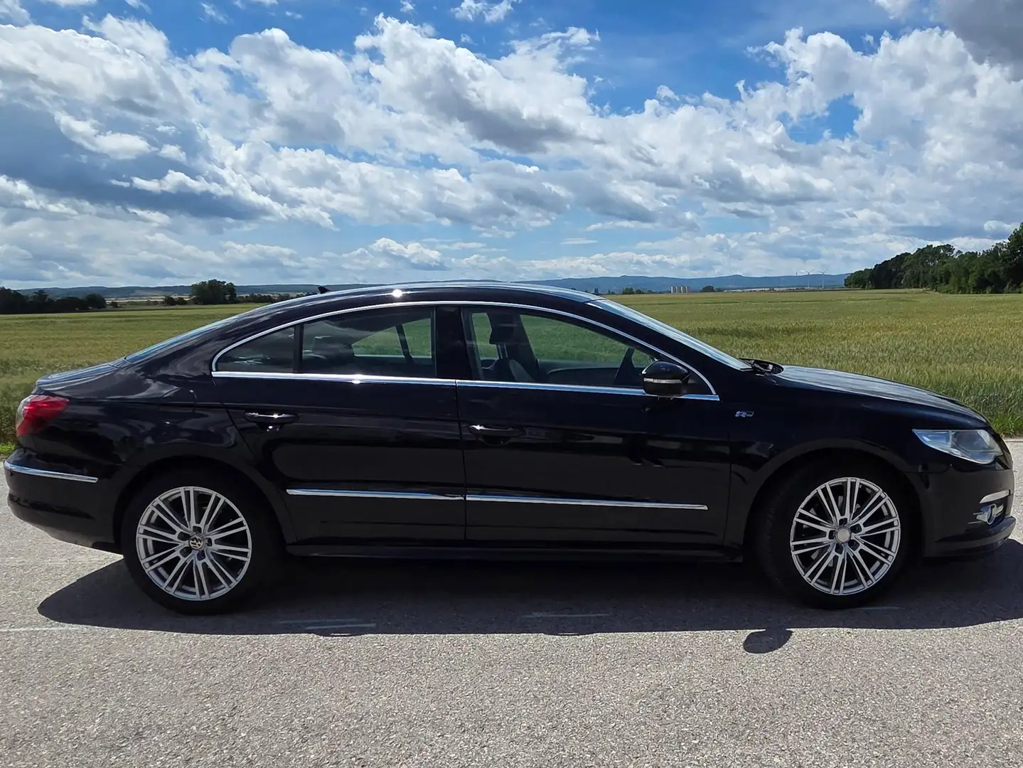 Volkswagen CC R Line Schwarz - 1