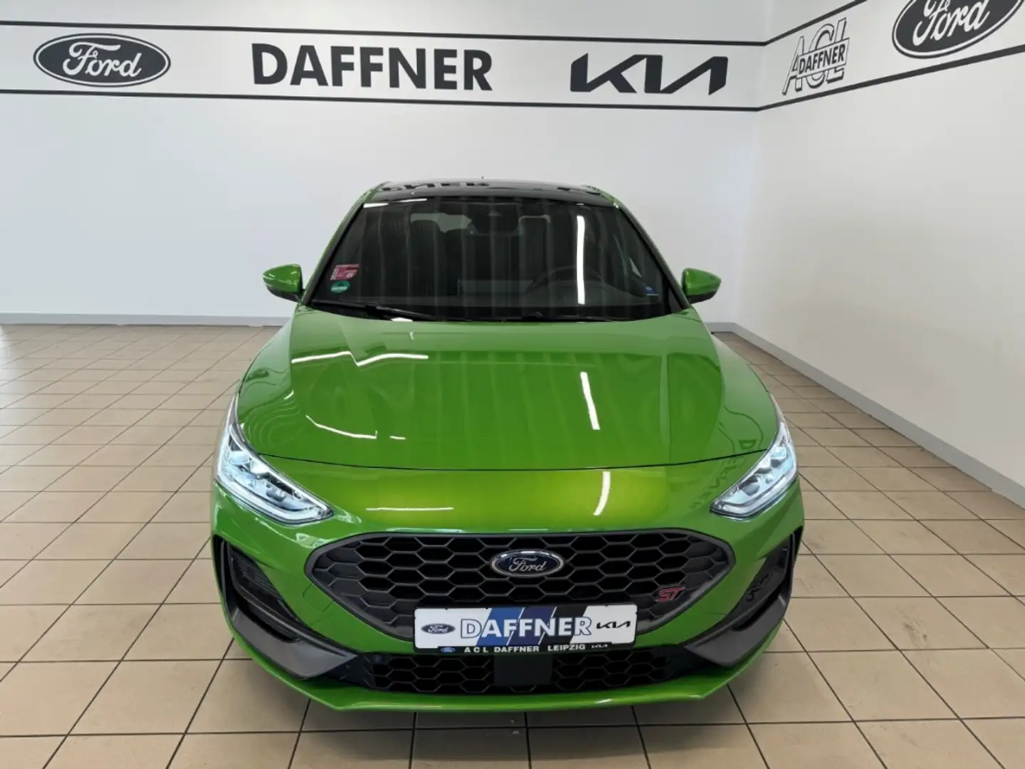 Ford Focus ST X 2.3 EcoBoost B&O LED Head-Up Kamera Grün - 2