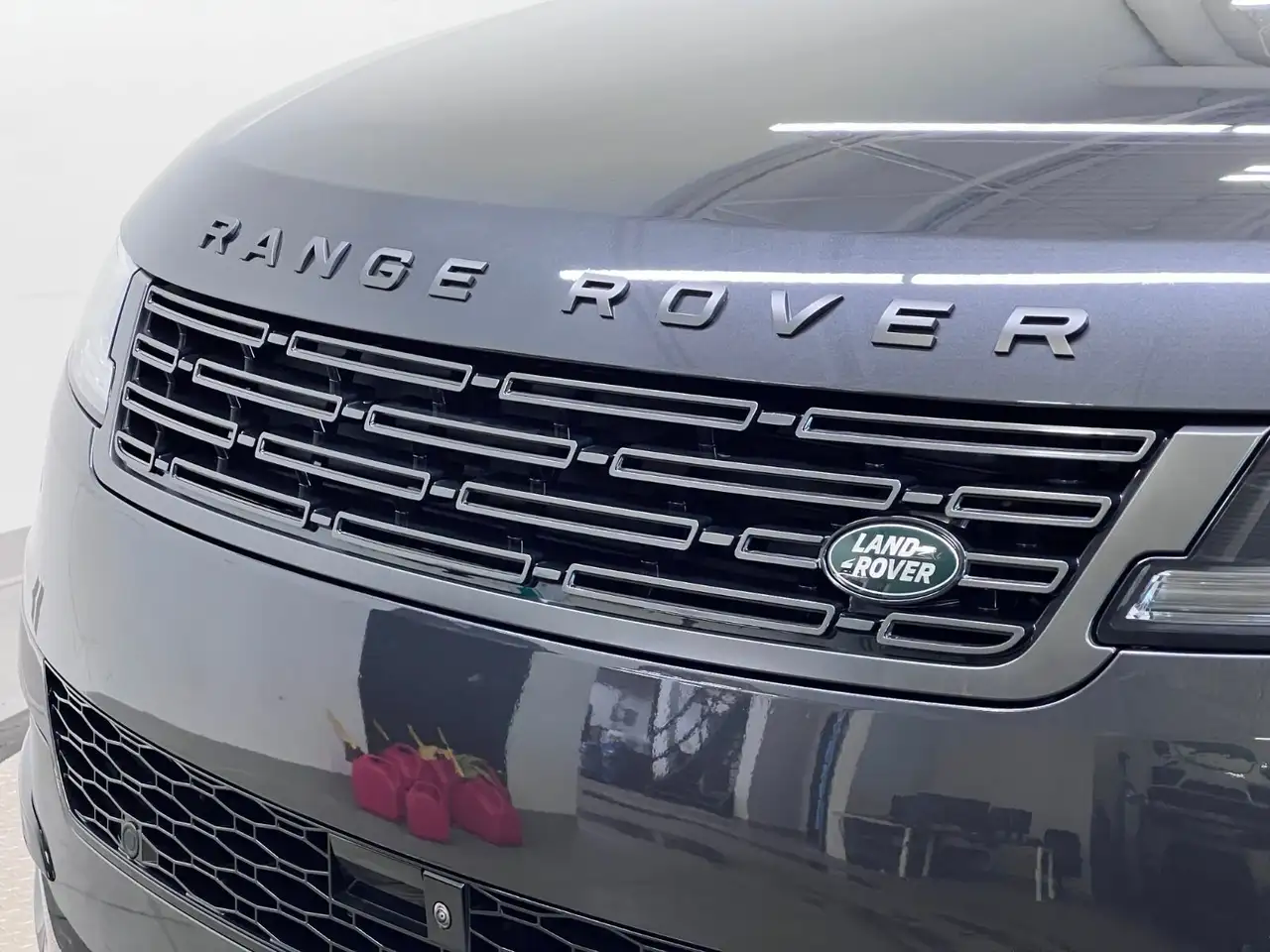 Land Rover Range Rover Sport photo Land Rover Range Rover Sport