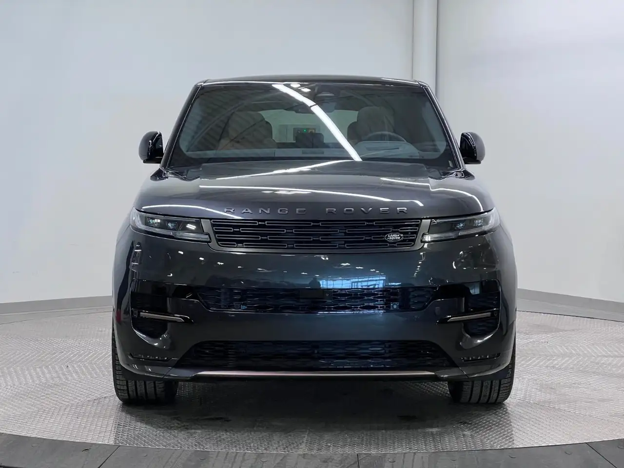 Land Rover Range Rover Sport photo Land Rover Range Rover Sport