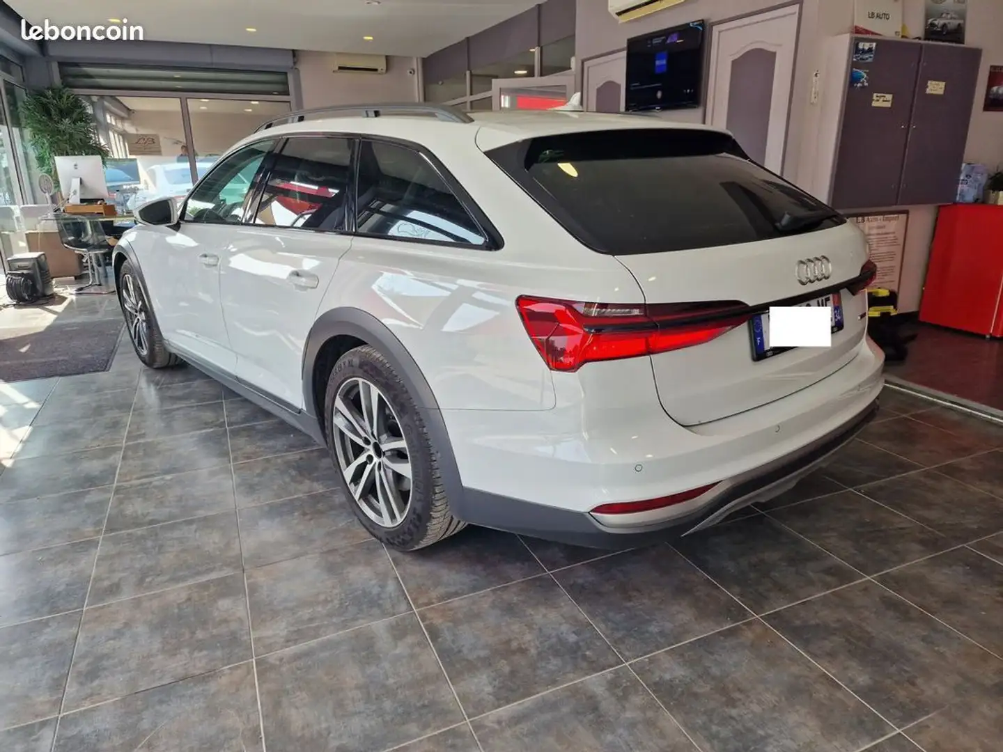 Audi A6 allroad - 40 TDI Quattro – TOIT PANO, CUIR, CAMÉRA Blanc n Blanc - 2