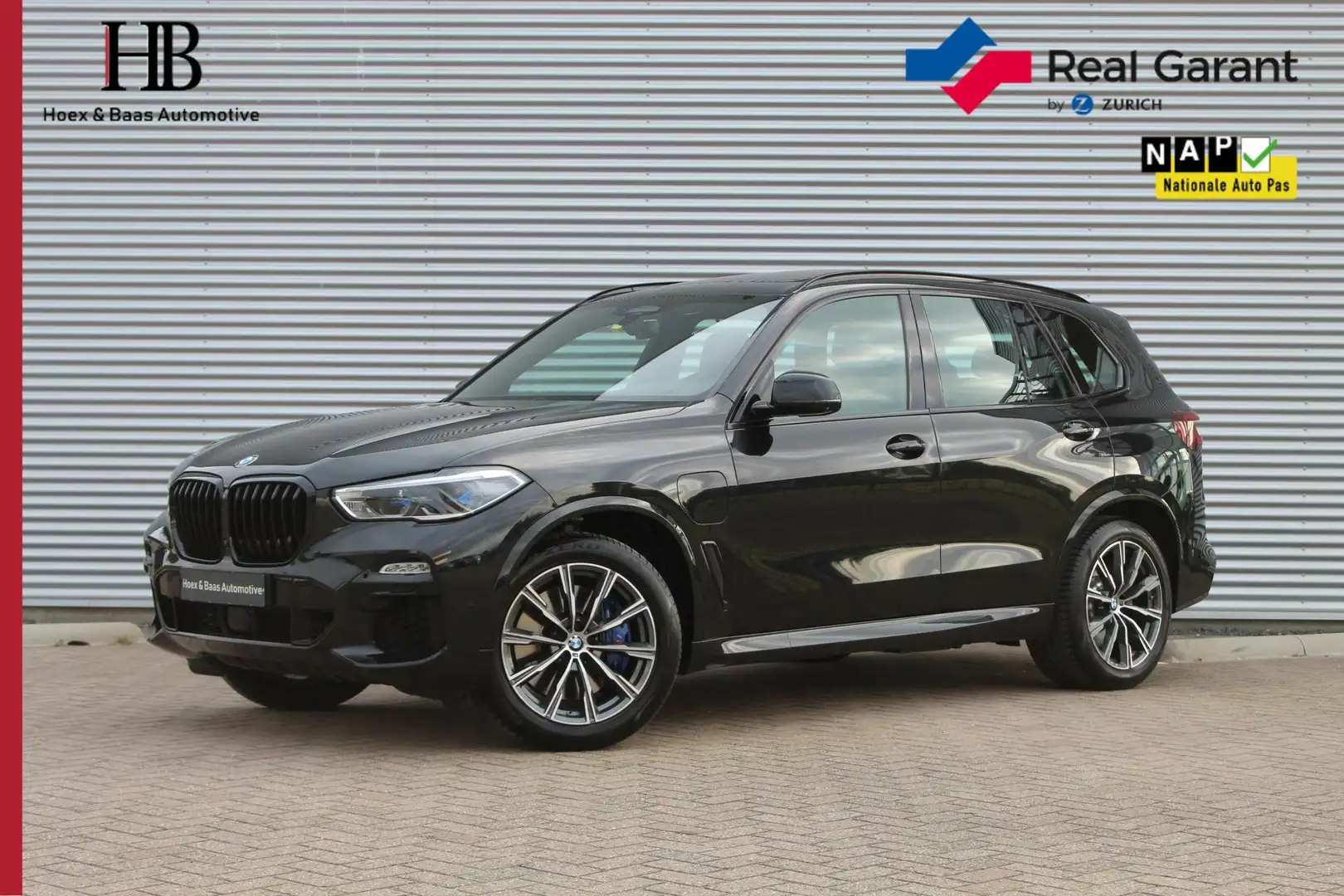 BMW X5 xDrive45e High Exe M-Sport/Pano/Trekhaak/M Perf st Zwart - 1
