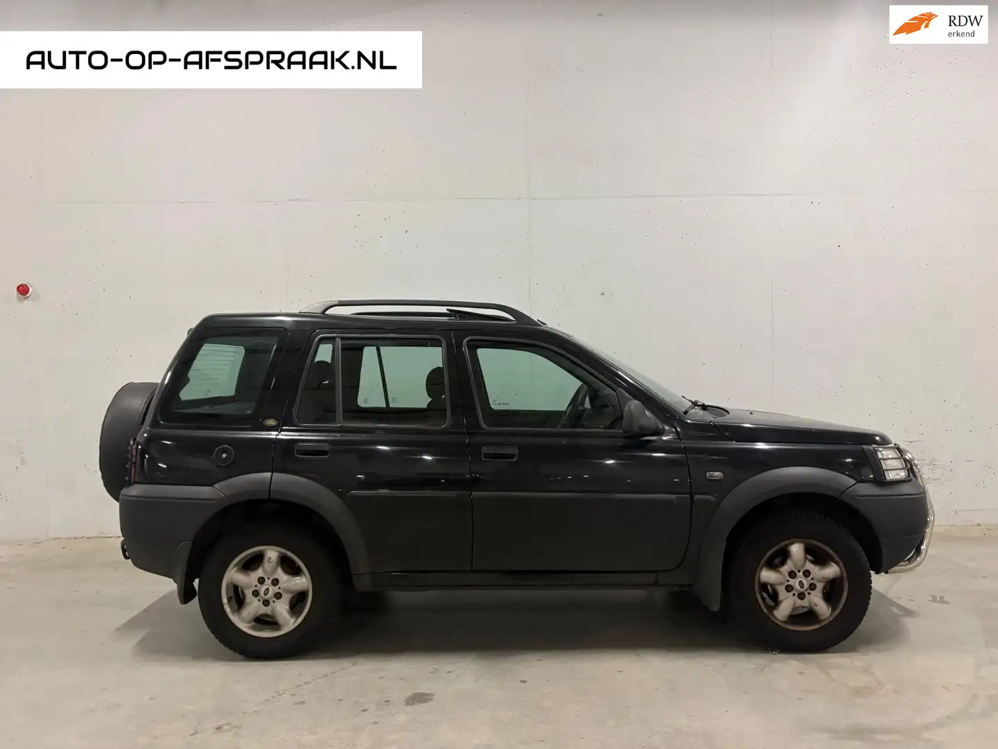 Land Rover Freelander 2.0 Td4 GS Wagon Dak 5drs. Airco Zwart - 1