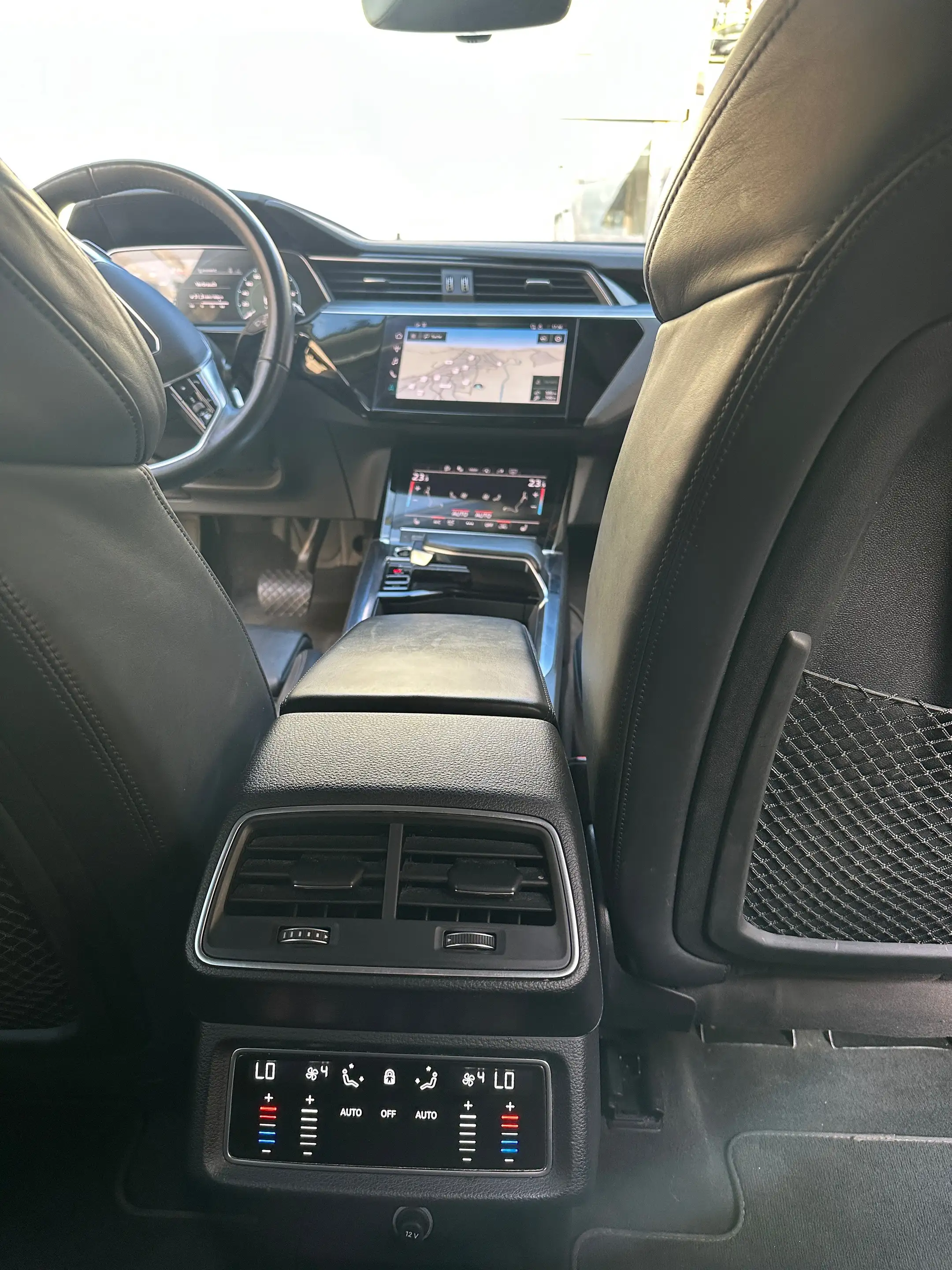 Audi e-tron 50 quattro basis — photo 7