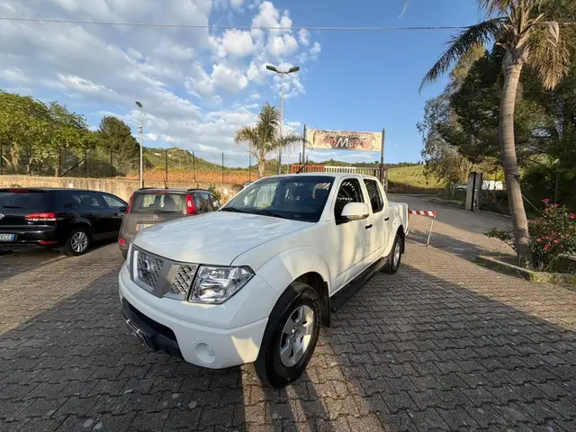 Nissan Navara Navara 2.5 dci d.cab XE
