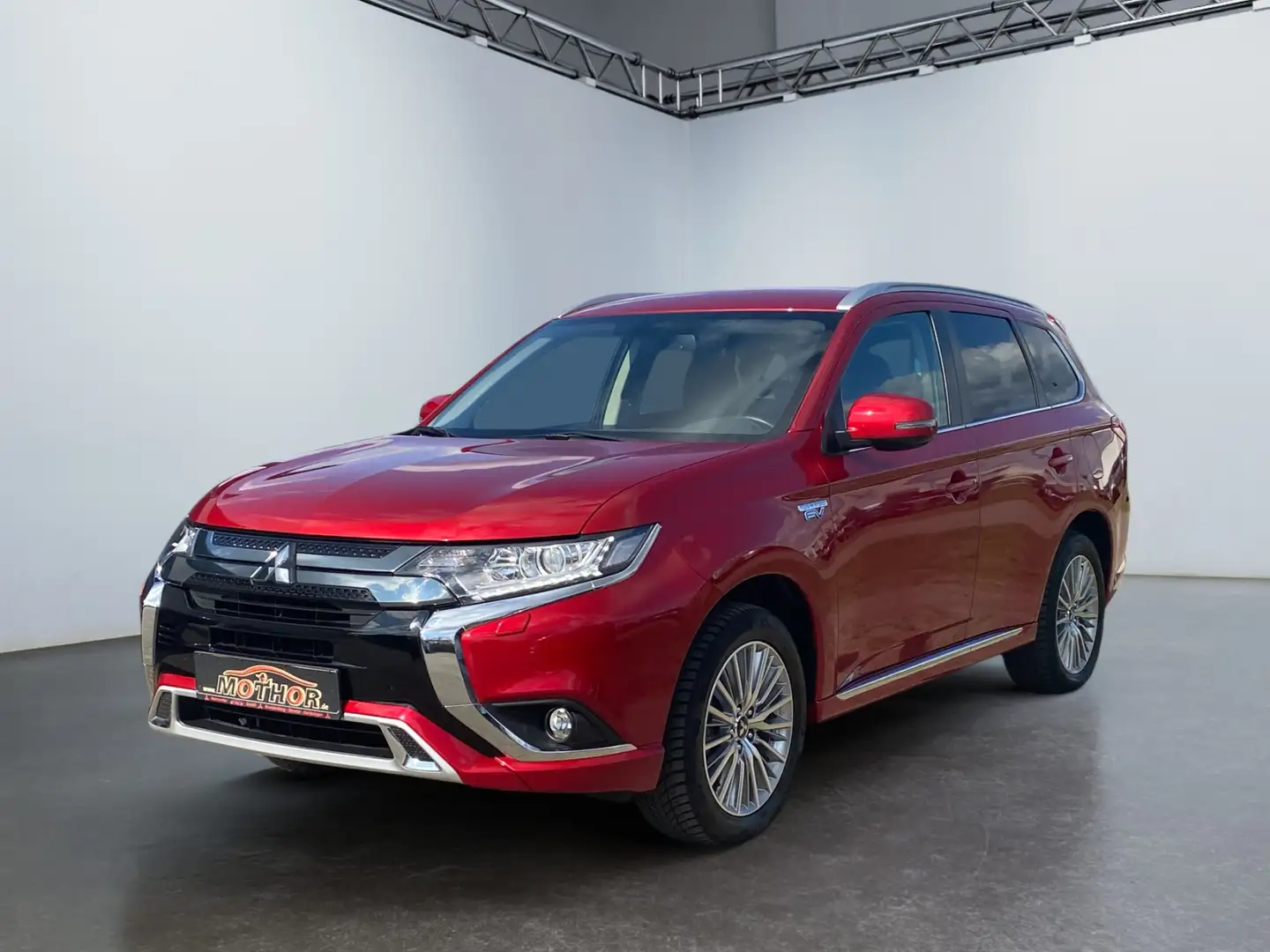 Mitsubishi Outlander Spirit 2.4 PHEV TEMP KAM SHZ NAVI Rot - 2