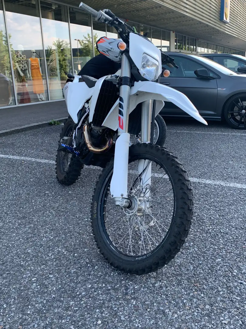 Husqvarna FE 350 Weiß - 2