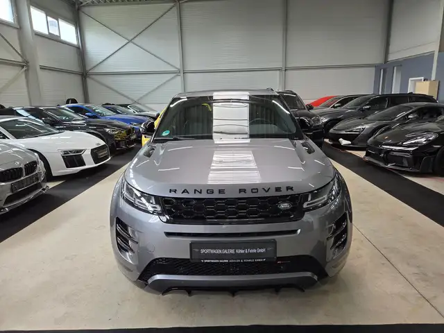 Land Rover Range Rover Evoque view 3