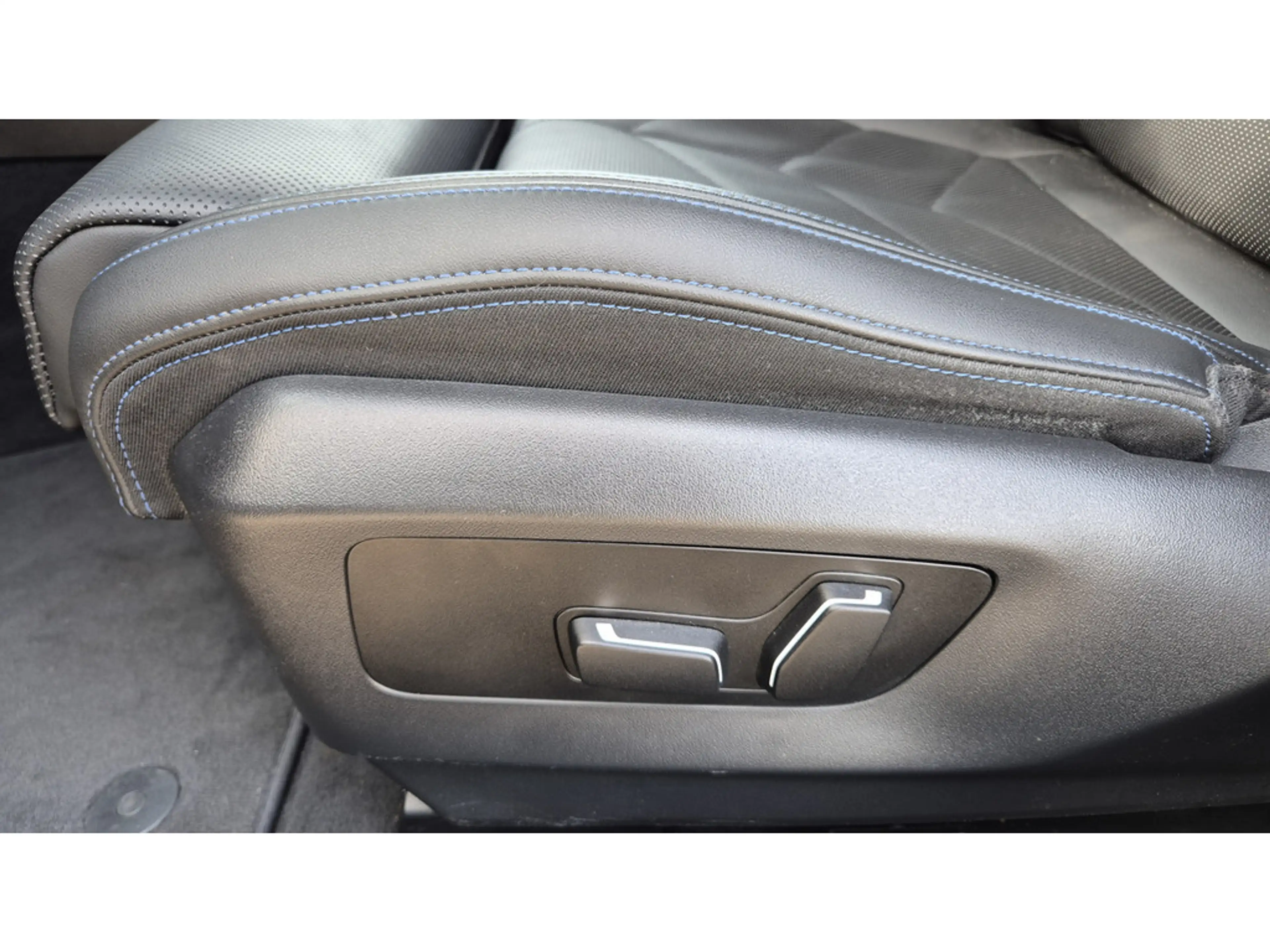 BMW i5 eDrive40 M-Sport ACC+KAM+LED+NAVI+SHZG — photo 12