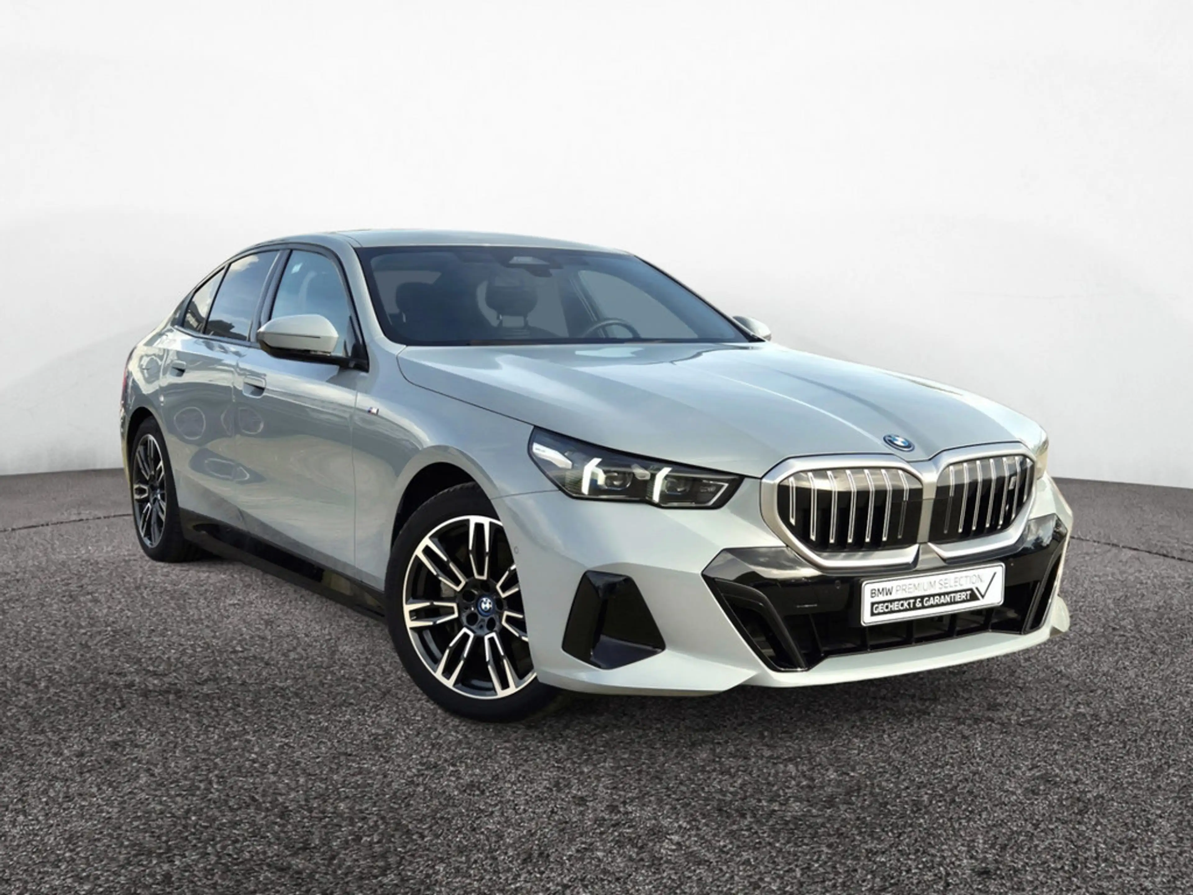 BMW i5 eDrive40 M-Sport ACC+KAM+LED+NAVI+SHZG — photo 3