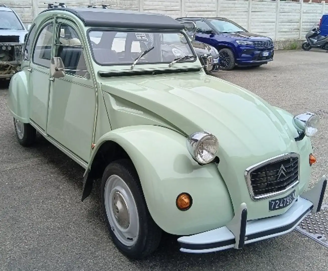 Citroen 2CV 2CV6 Special Verde - 2