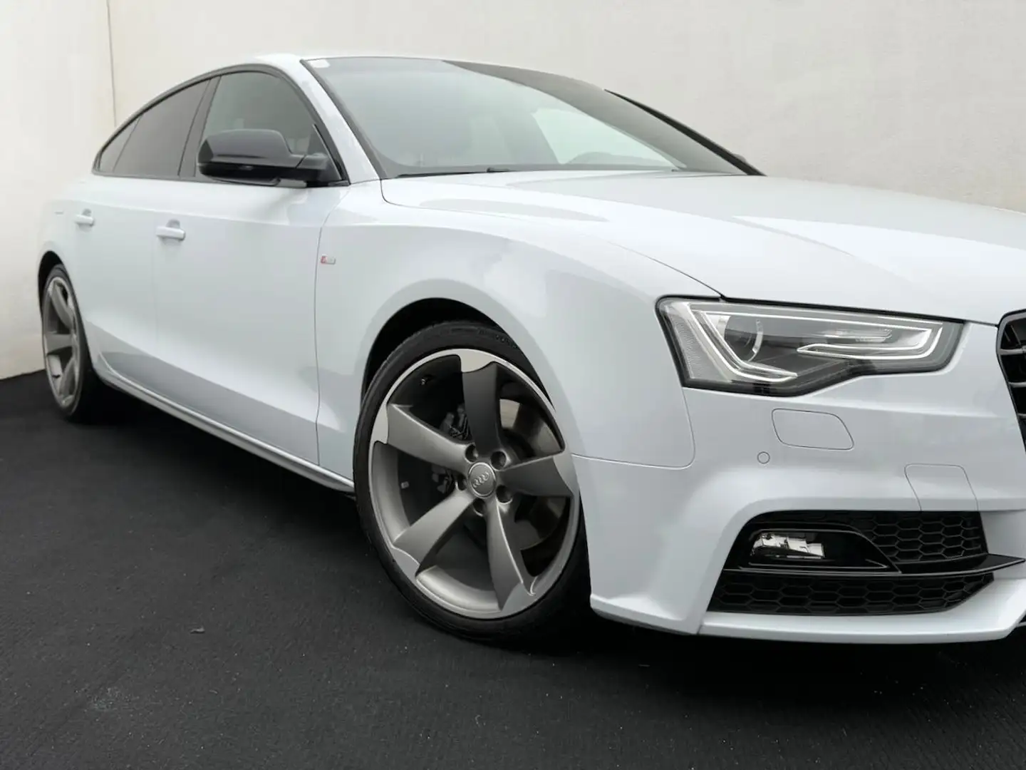 Audi A5 2.0 TDI  Sportback S-line Aut. Weiß - 2