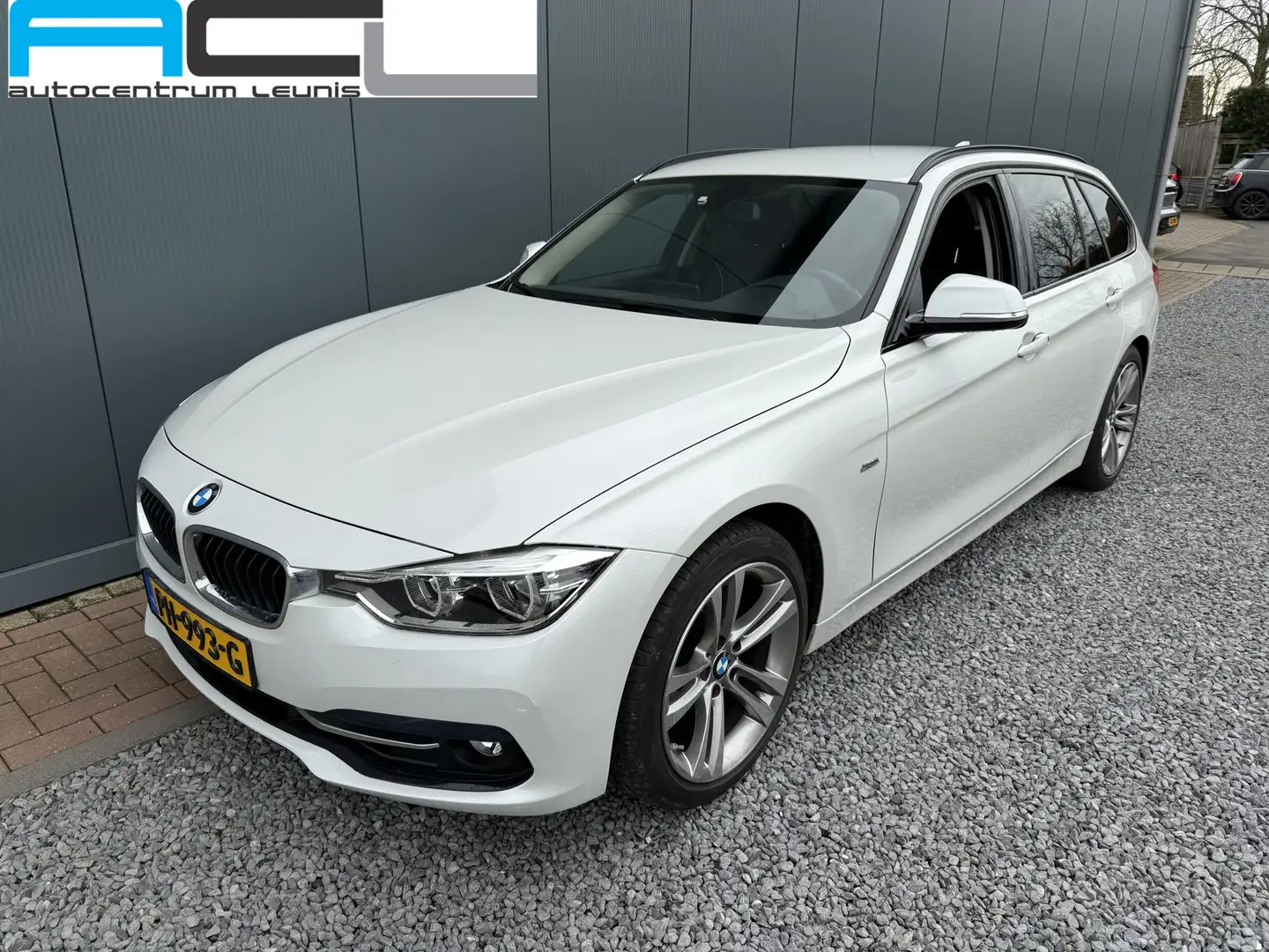 BMW 318 3-serie Touring 318i Automaat High Executive Sport Bianco - 1