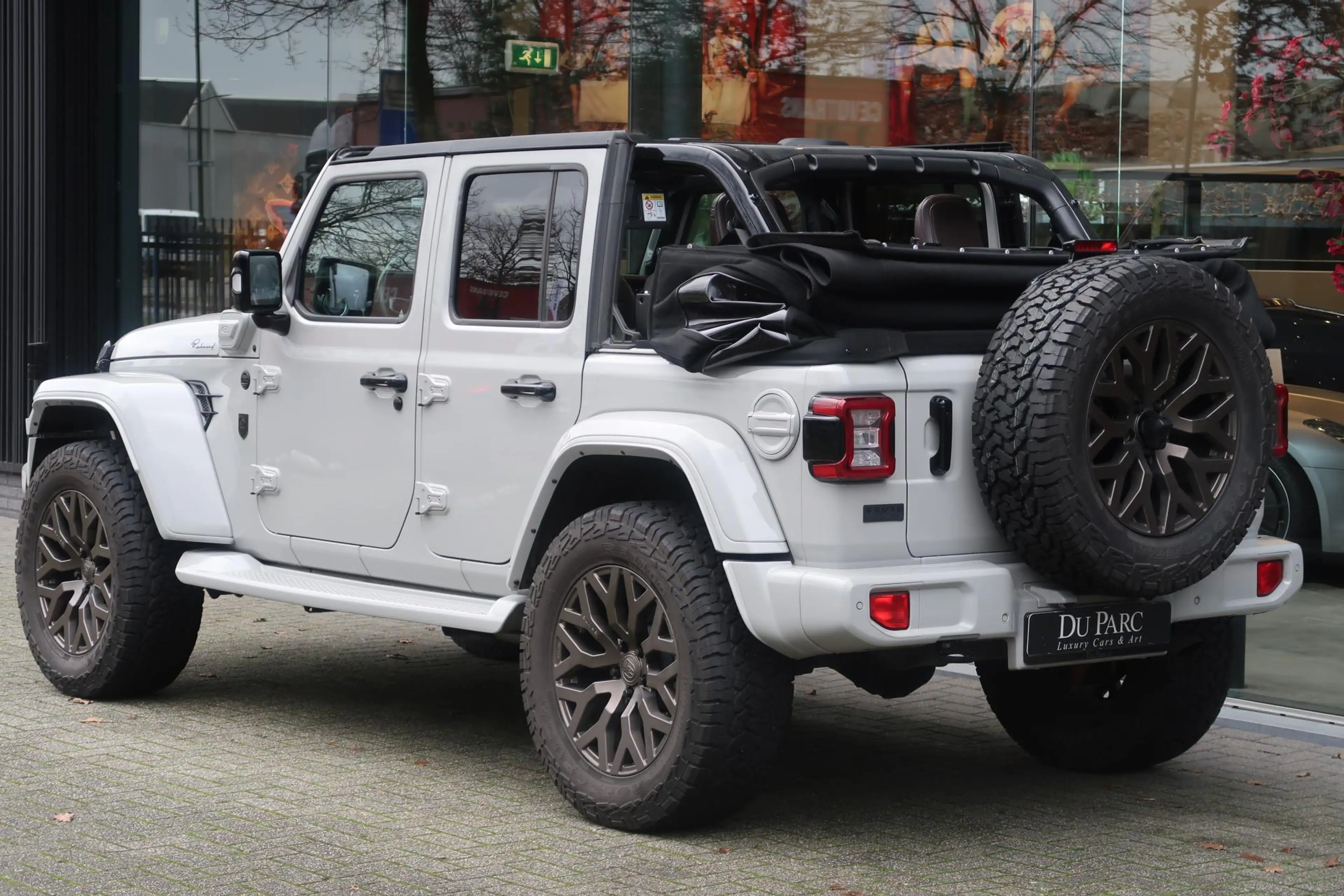 Jeep Wrangler BRUTE 4XE 380 Rubicon Landaulette — photo 4