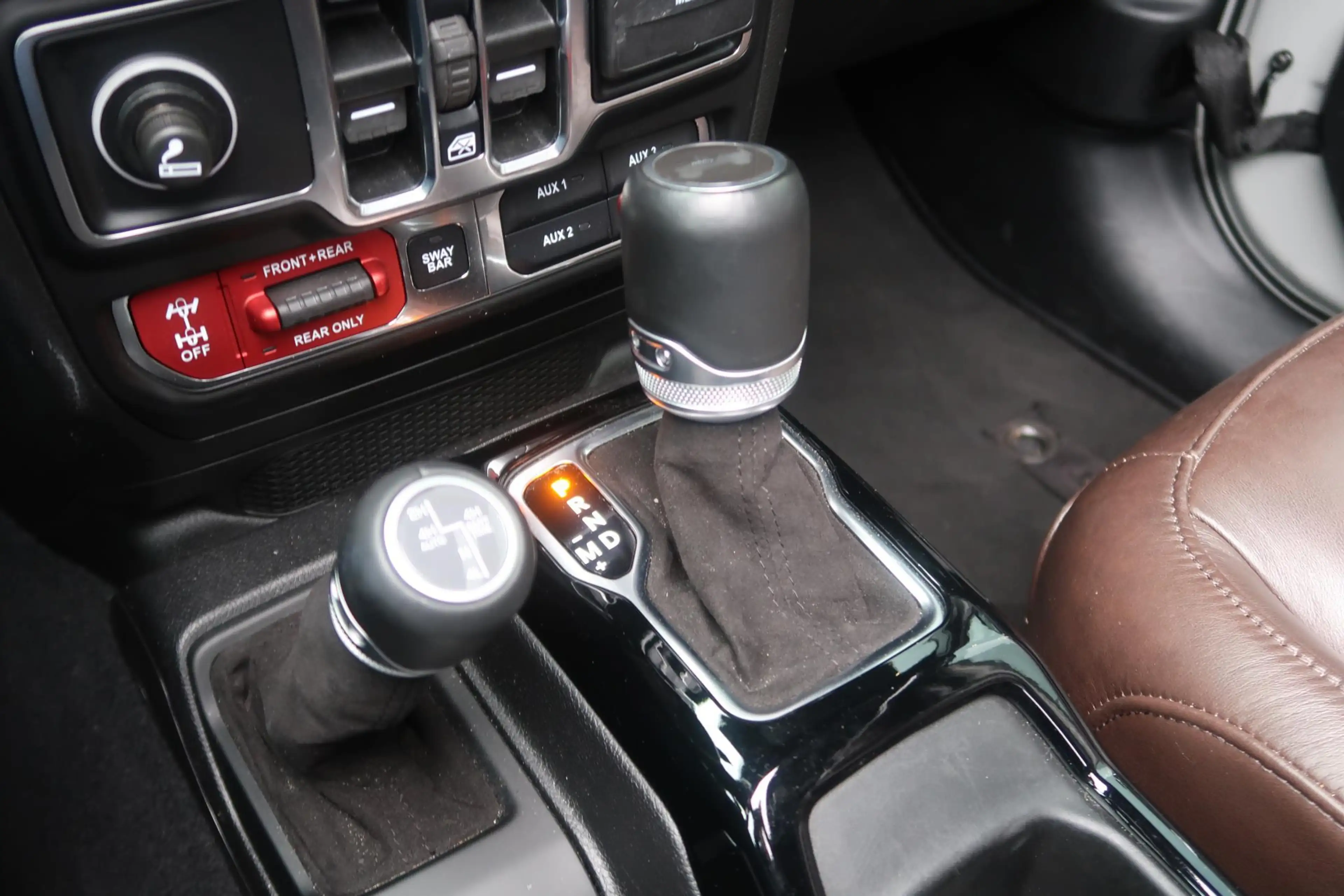 Jeep Wrangler BRUTE 4XE 380 Rubicon Landaulette — photo 15