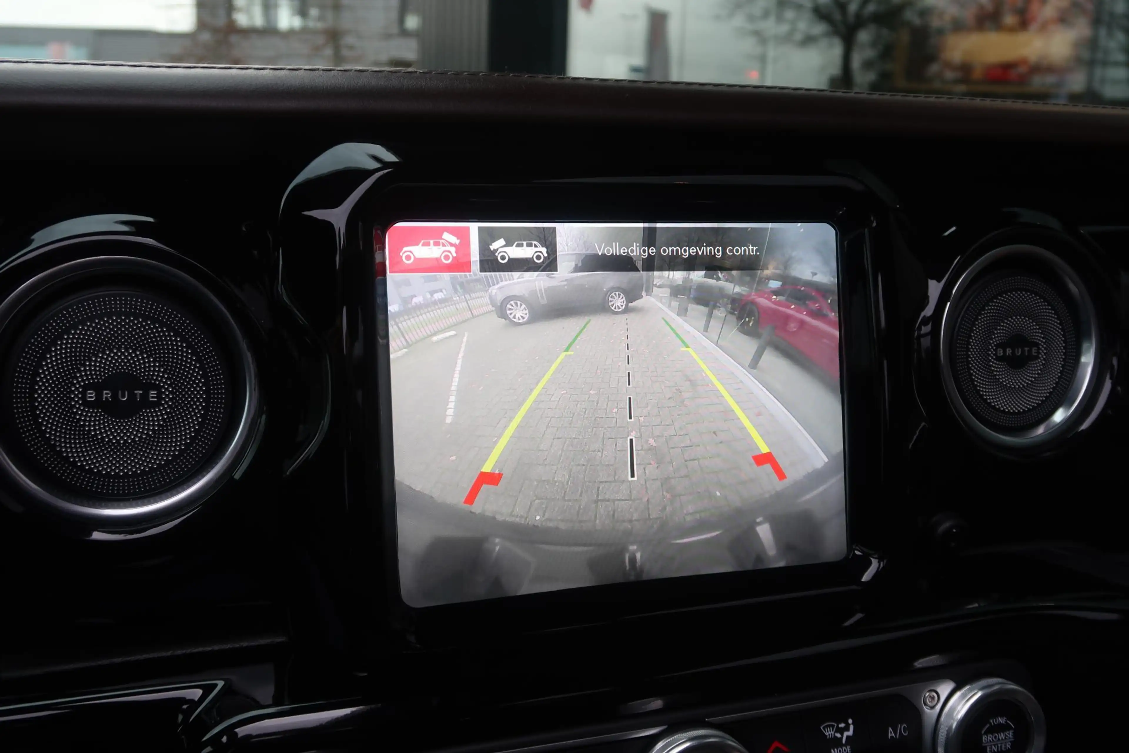 Jeep Wrangler BRUTE 4XE 380 Rubicon Landaulette — photo 12