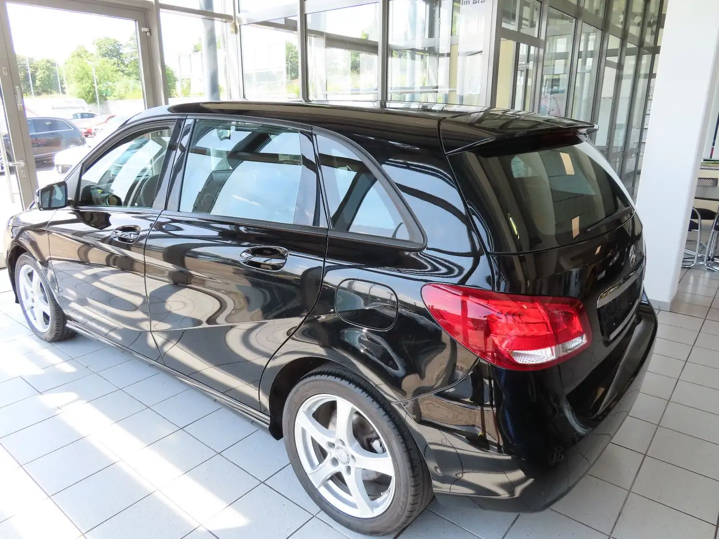 Mercedes-Benz B 180 CDI / d NAVI PDC Schwarz - 2