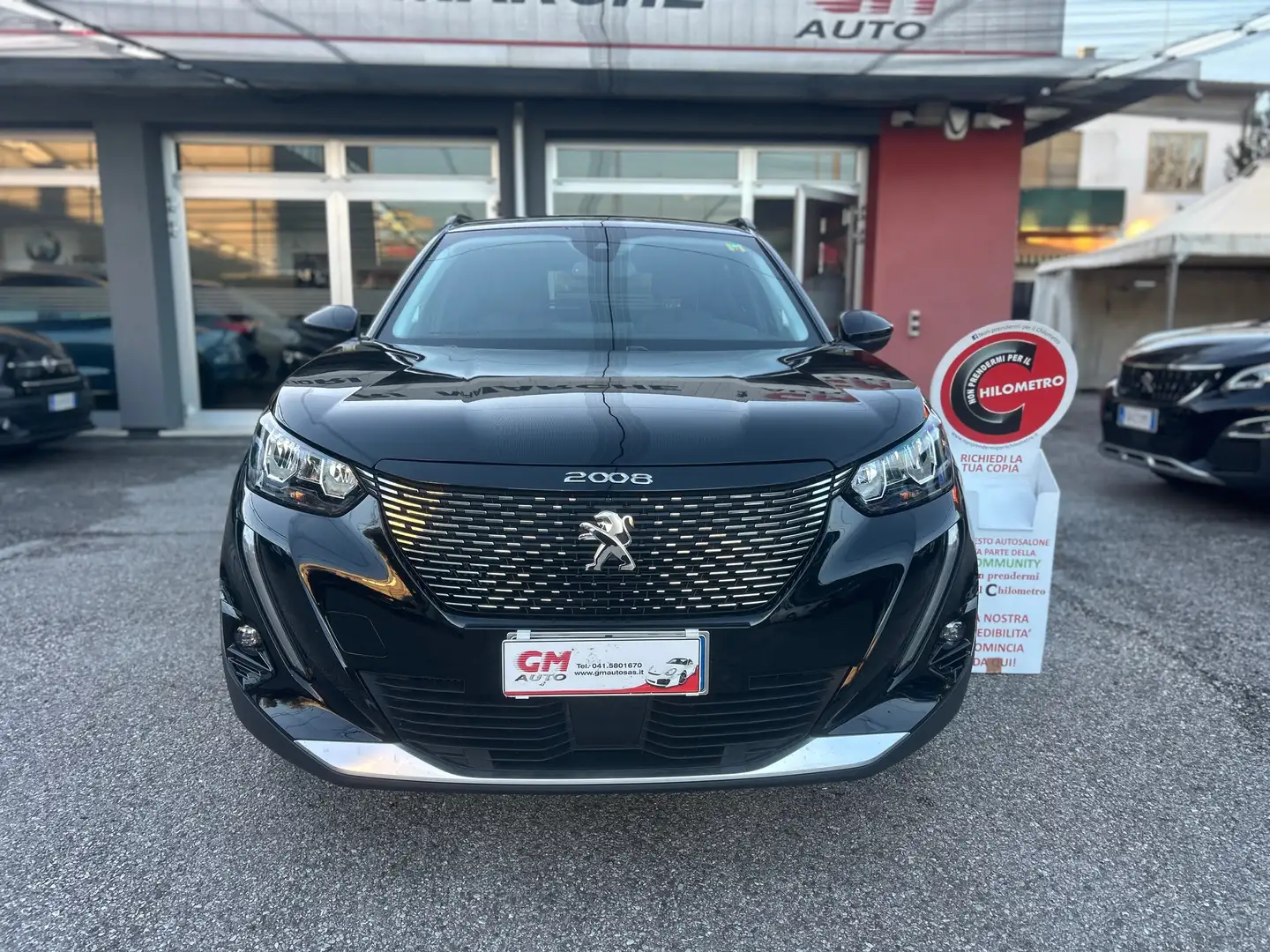 Peugeot 2008 1.5 bluehdi Allure s&s 110cv Zwart - 2