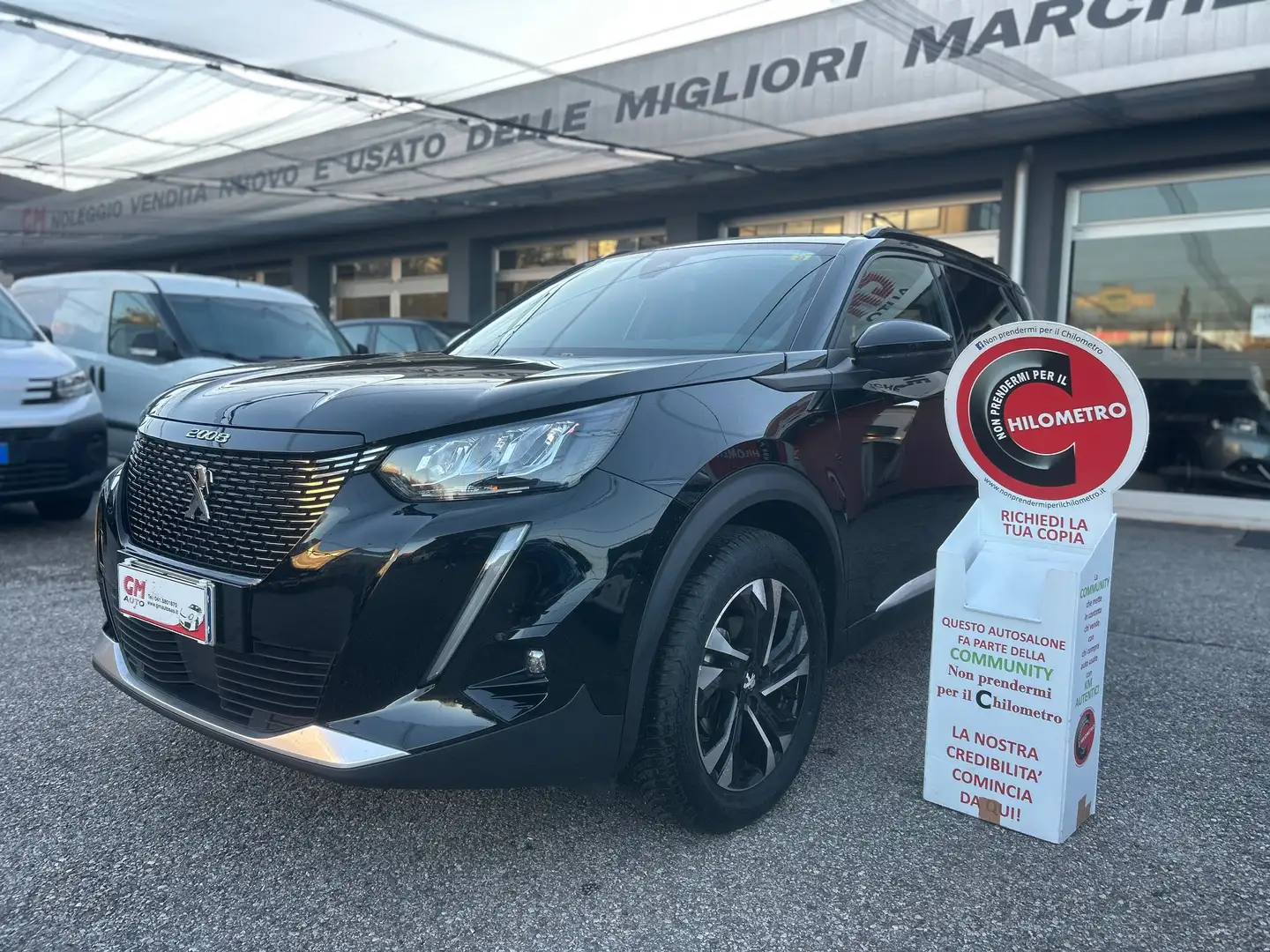 Peugeot 2008 1.5 bluehdi Allure s&s 110cv Zwart - 1