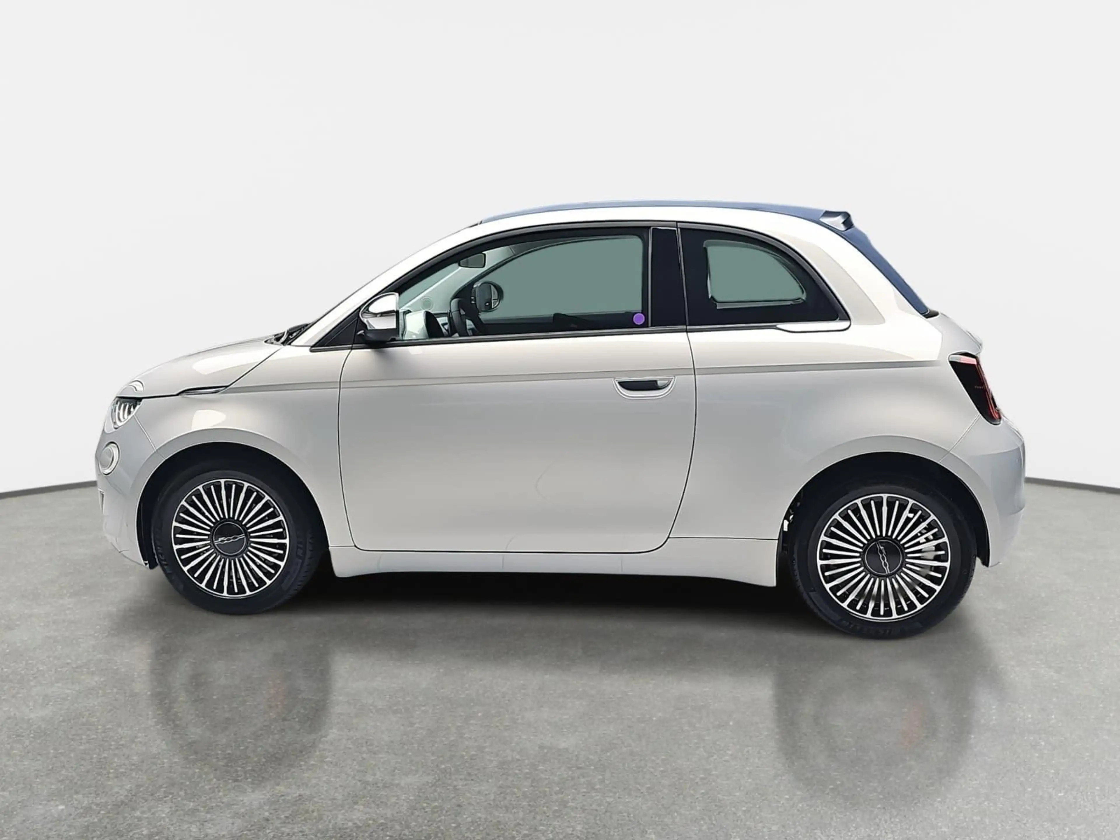 Fiat 500C 500C HYBRID DOLCEVITA — photo 6
