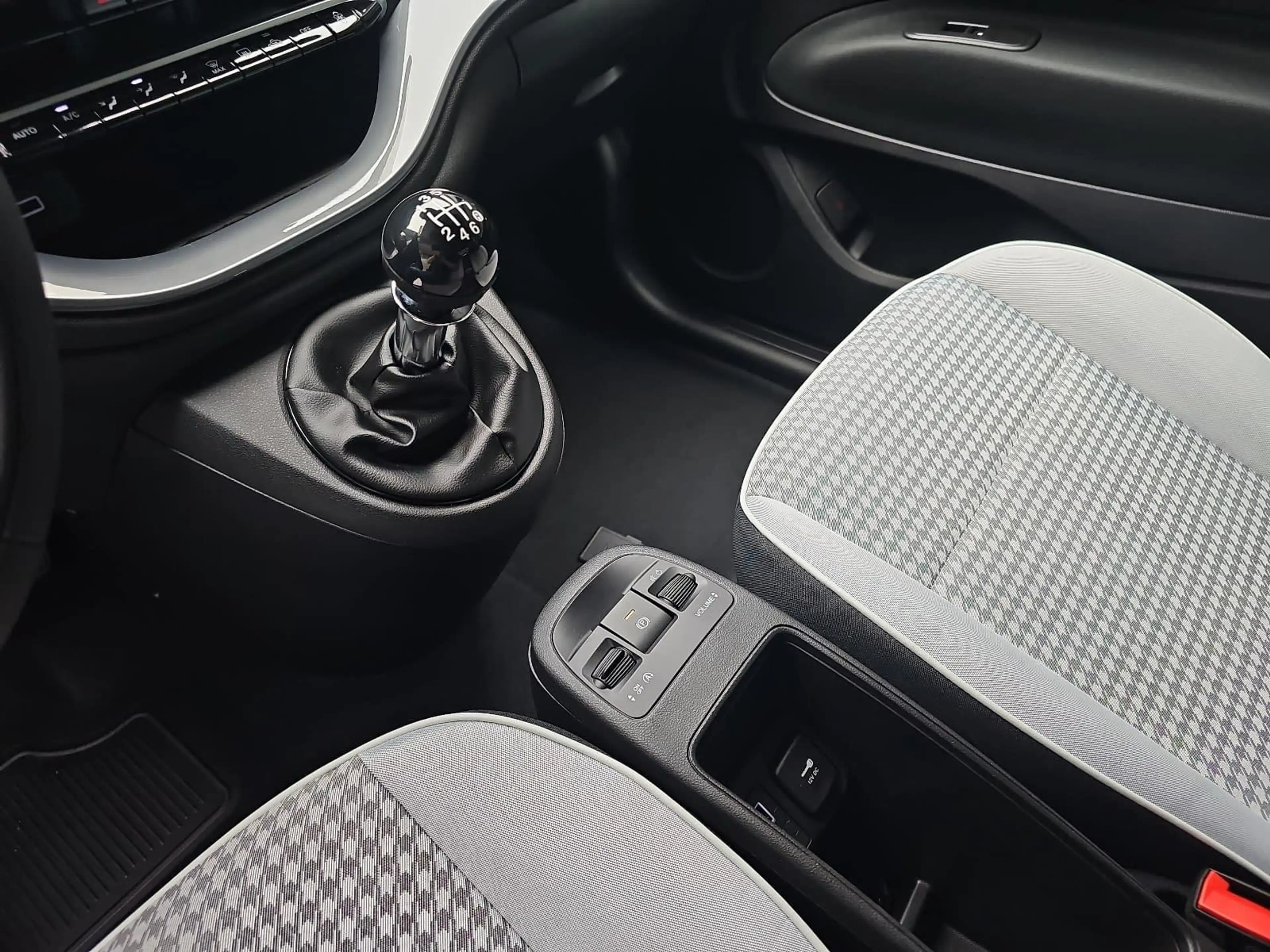 Fiat 500C 500C HYBRID DOLCEVITA — photo 13