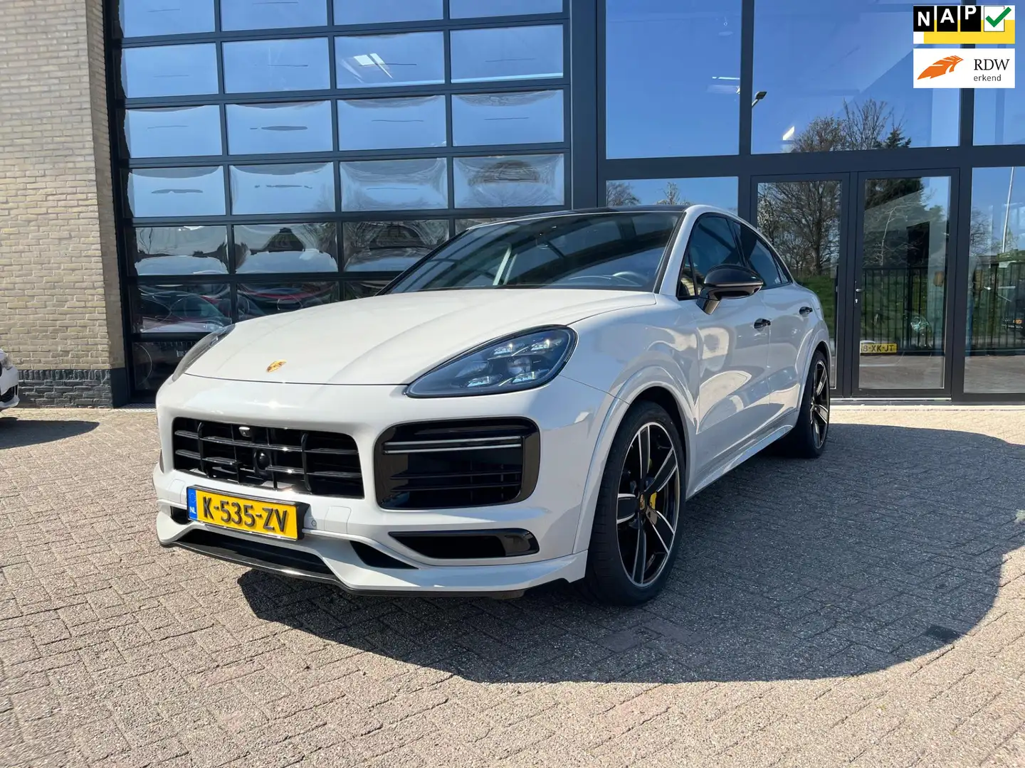 Porsche Cayenne Coupé 4.0 Turbo S E-Hybrid , Burmester, Head up Grijs - 1