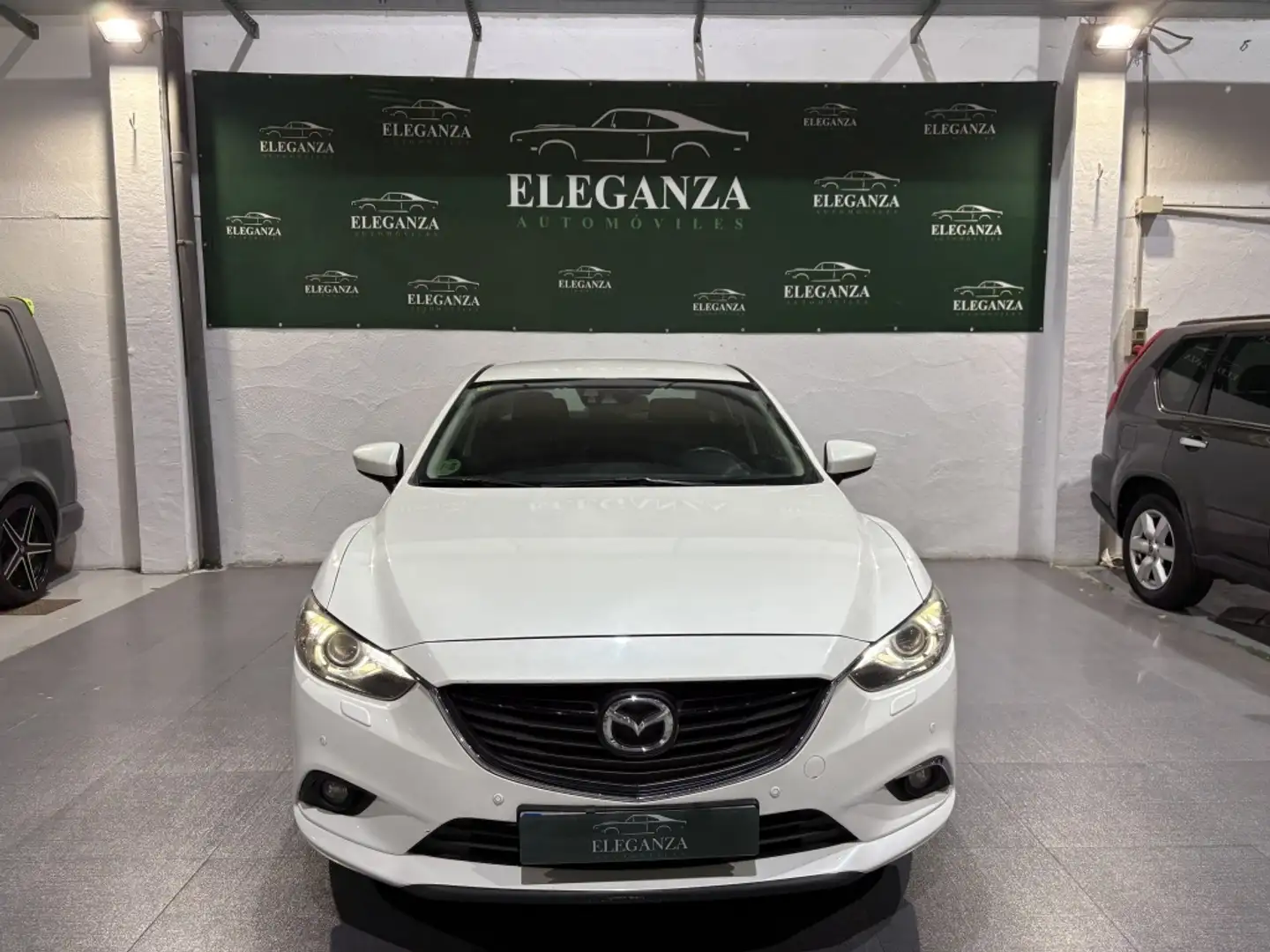 Mazda 6 W. 2.2DE Lux.+Prem.Black(Navi) 110kW Blanco - 2