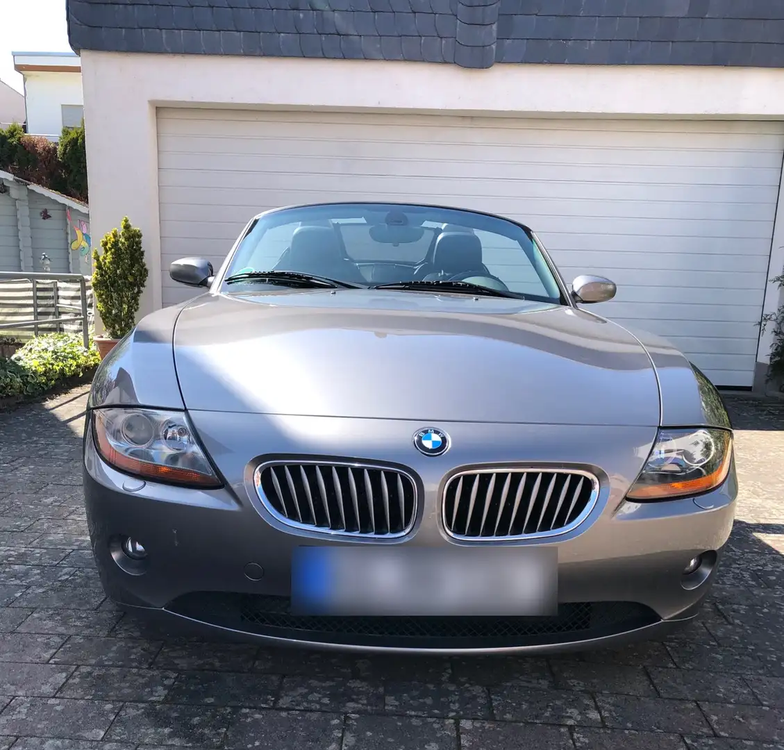 BMW Z4 3.0i, unfallfrei, Sportfahrwerk, Sommerfahrzeug - 2