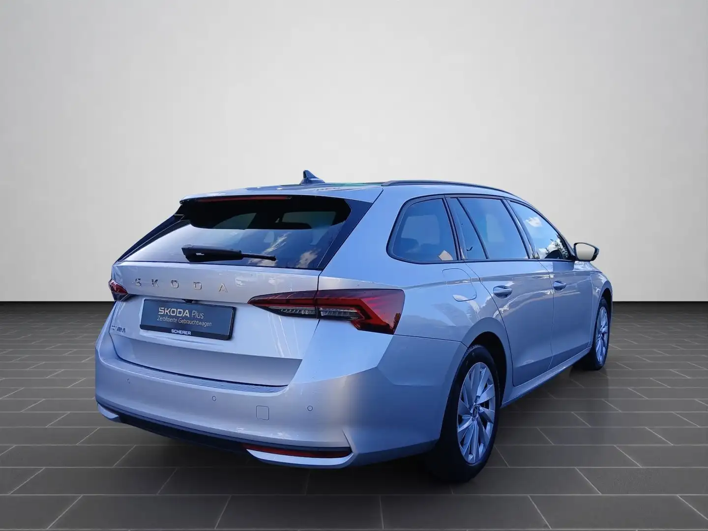 Skoda Octavia Combi Selection 2.0 TDI DSG Navi SHZ PDC Silber - 2