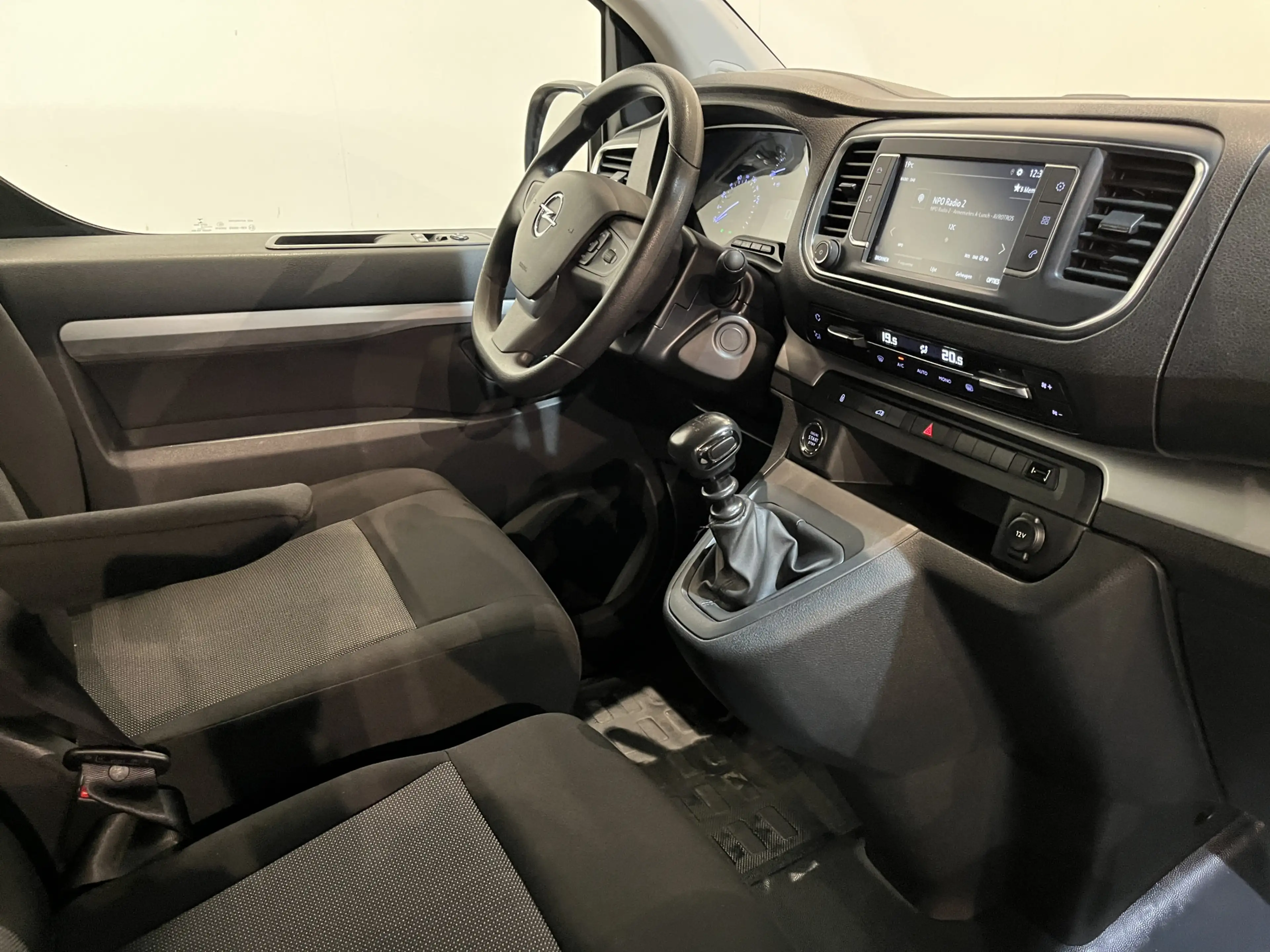 Opel Vivaro 2.0 CDTI L3H1 145 PK Servicebus / Würth Inrichting — photo 3